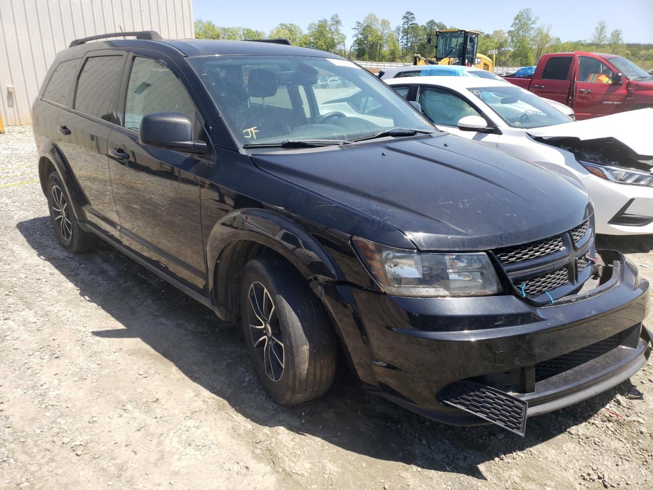 DODGE JOURNEY SE 2018 with VIN 3C4PDCAB2JT428757 - Photo from auction