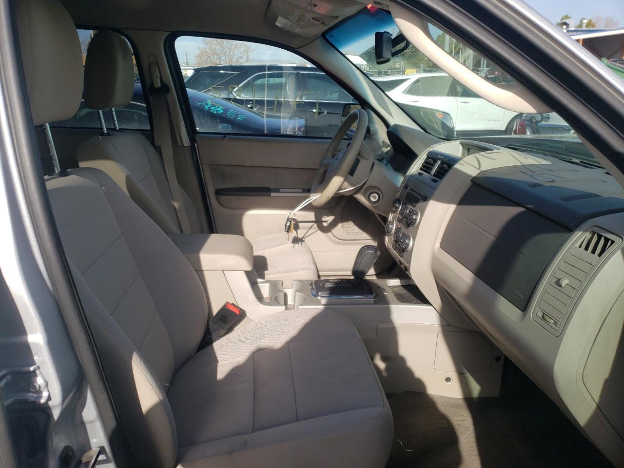 Photo 5 from auction – 2012 FORD ESCAPE XLT with VIN 1FMCU9DG7CKB56571