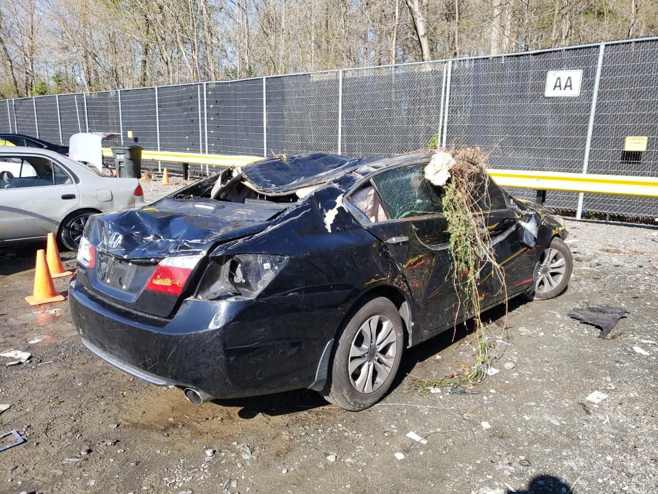 Photo 4 from auction – 2014 HONDA ACCORD LX with VIN 1HGCR2F30EA122196