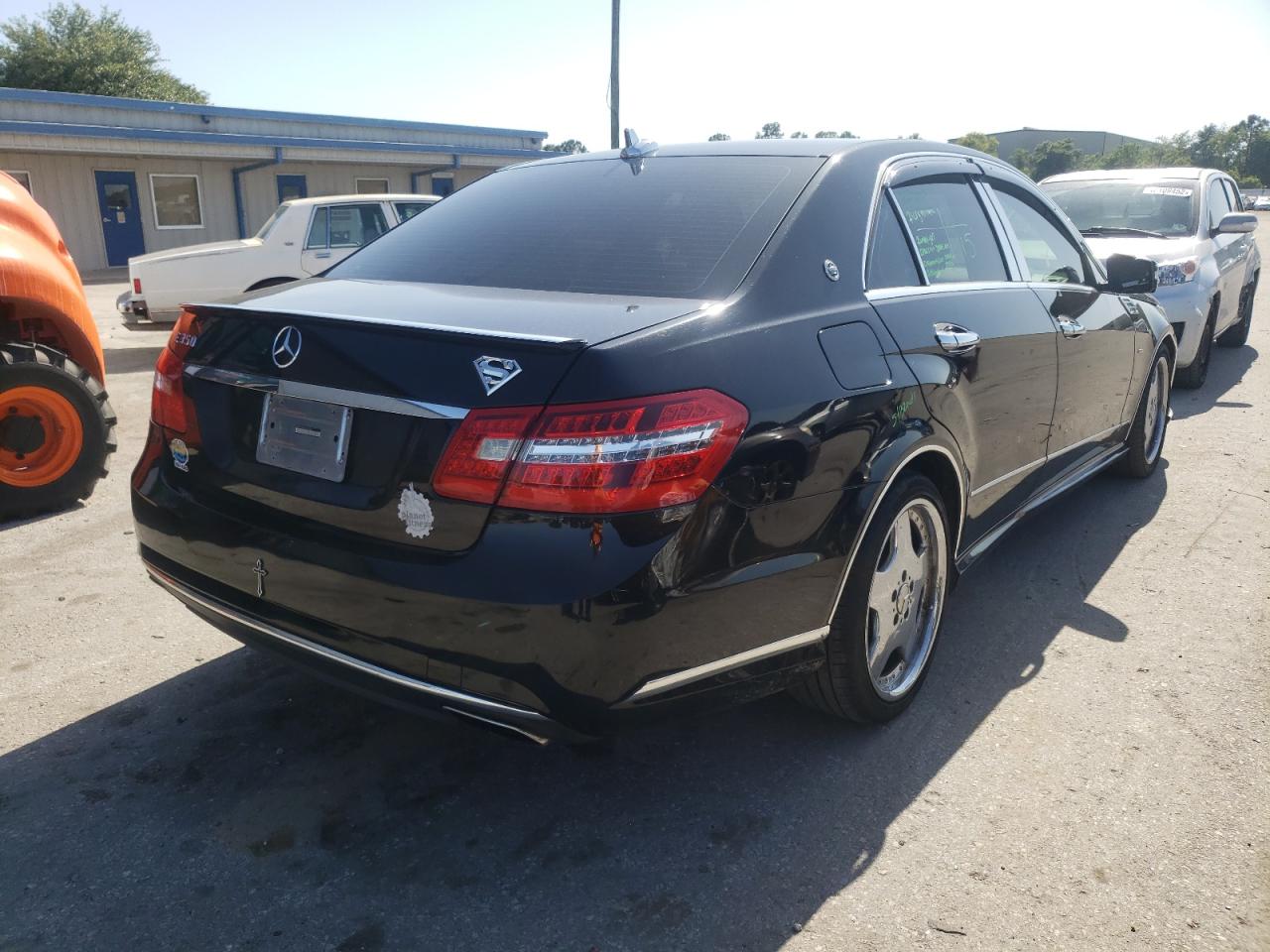 Photo 4 from auction – 2012 MERCEDES-BENZ E 350 with VIN WDDHF5KB6CA539482