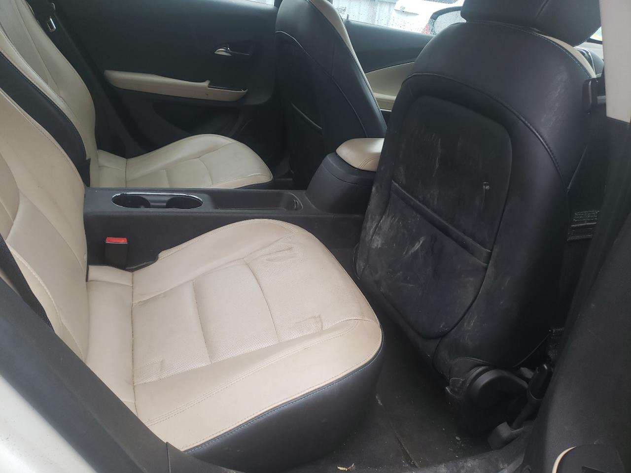 Photo 6 from auction – 2012 CHEVROLET VOLT with VIN 1G1RD6E47CU110706