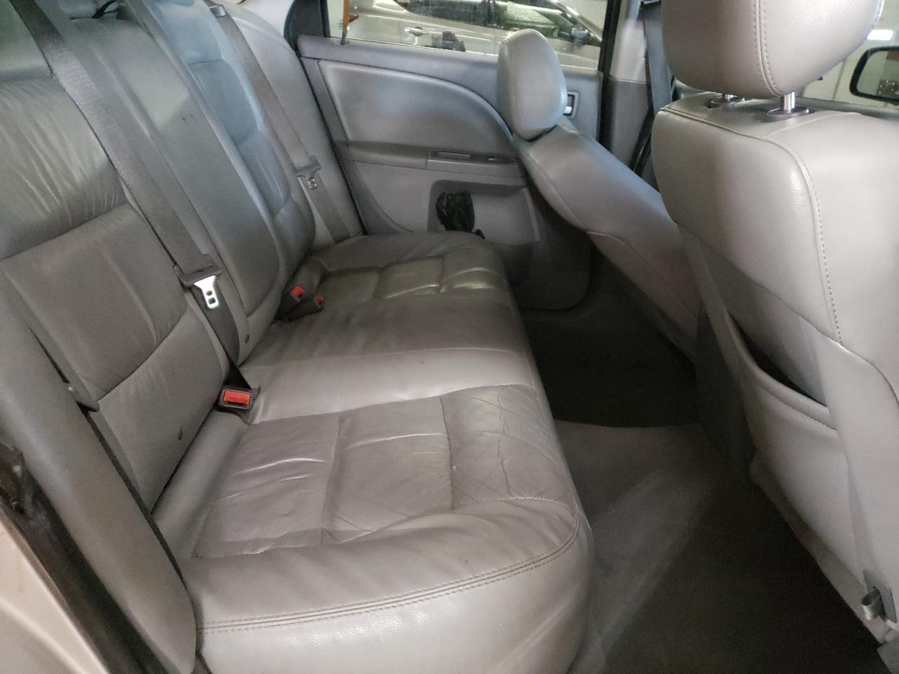 Photo 6 from auction – 2007 FORD FIVE HUNDR with VIN 1FAHP24167G117134