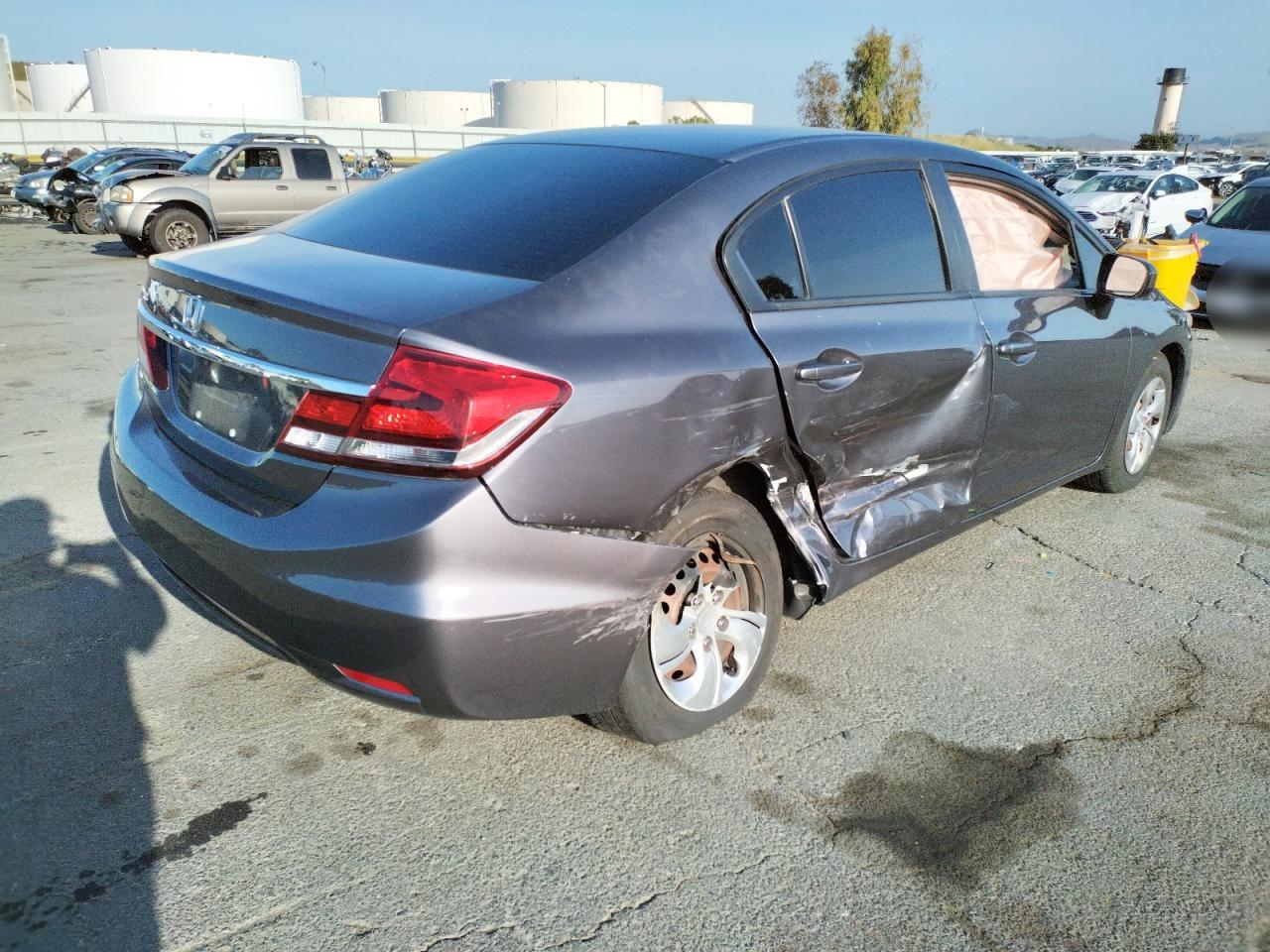 Photo 4 from auction – 2015 HONDA CIVIC LX with VIN 19XFB2F51FE262743