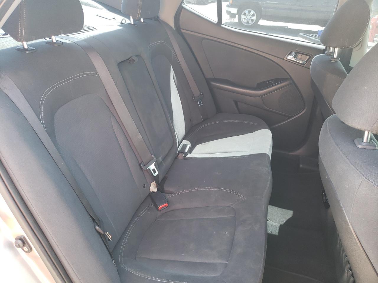 Photo 6 from auction – 2011 KIA OPTIMA with VIN KNAGM4ADXB5007780