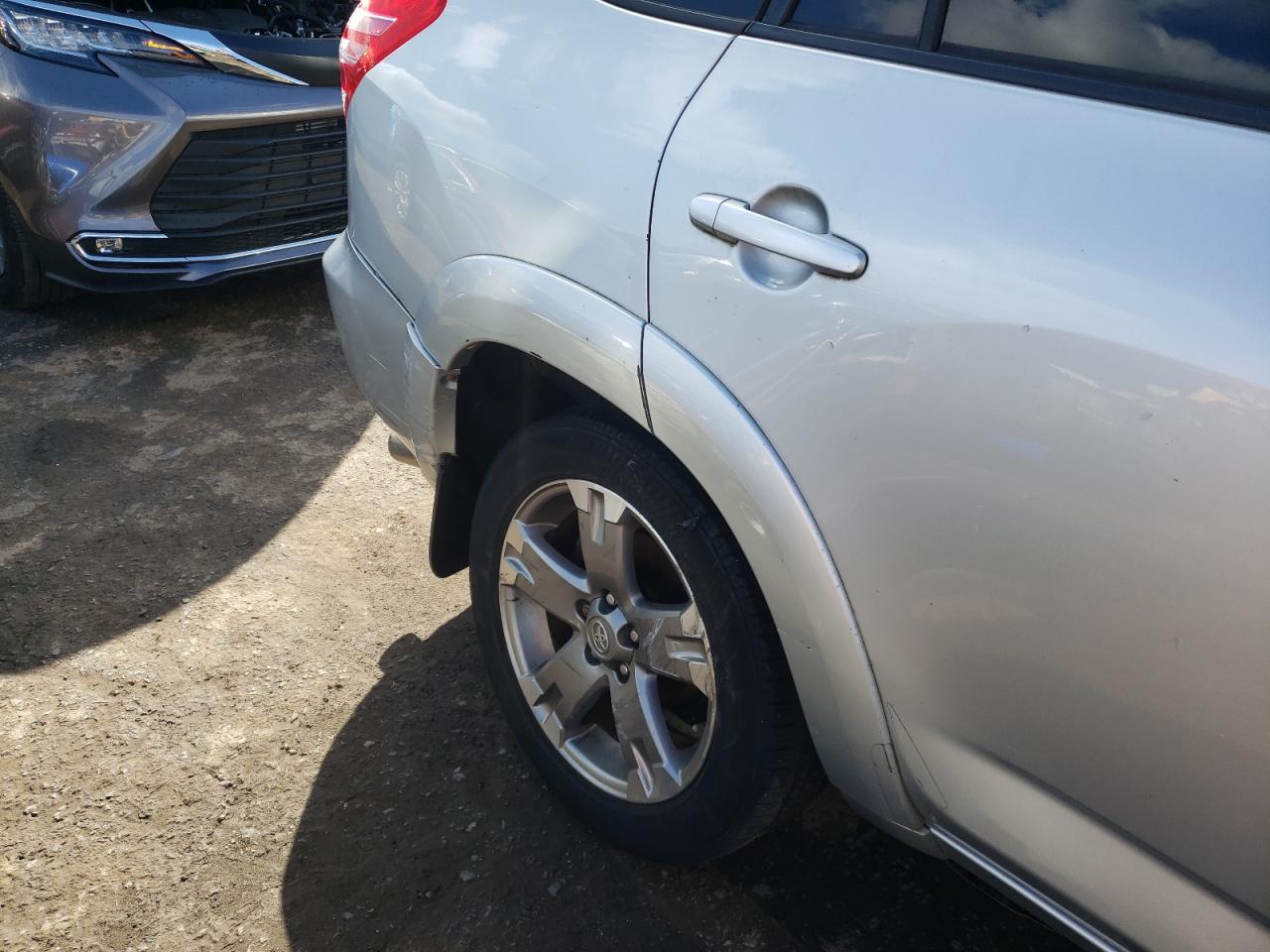 Photo 9 from auction – 2012 TOYOTA RAV4 SPORT with VIN JTMRF4DV3C5052653