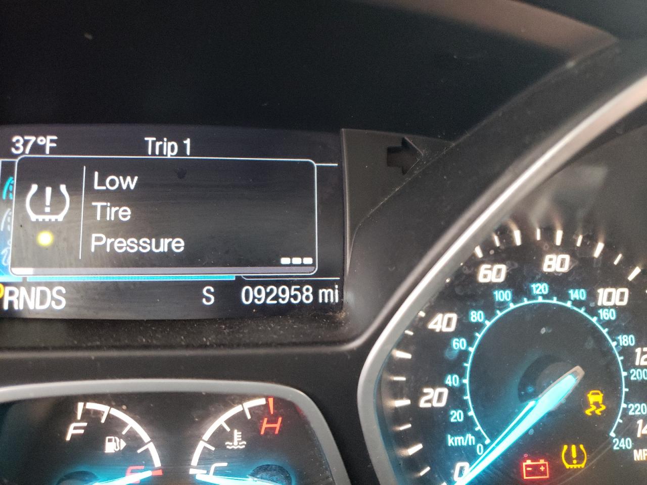 Photo 8 from auction – 2014 FORD ESCAPE SE with VIN 1FMCU0G91EUC19051