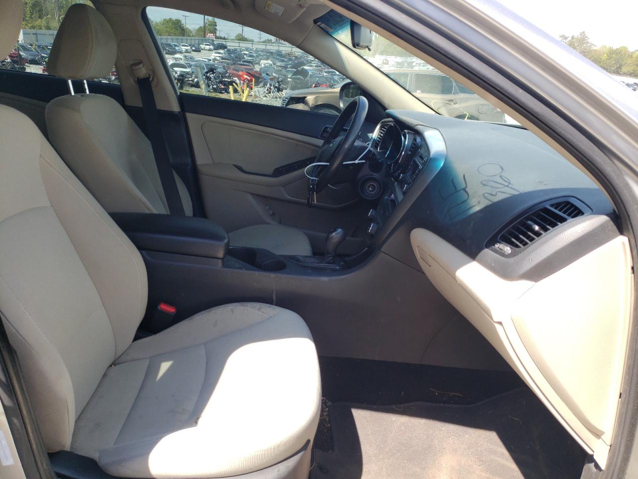 Photo 5 from auction – 2012 KIA OPTIMA LX with VIN 5XXGM4A72CG050231