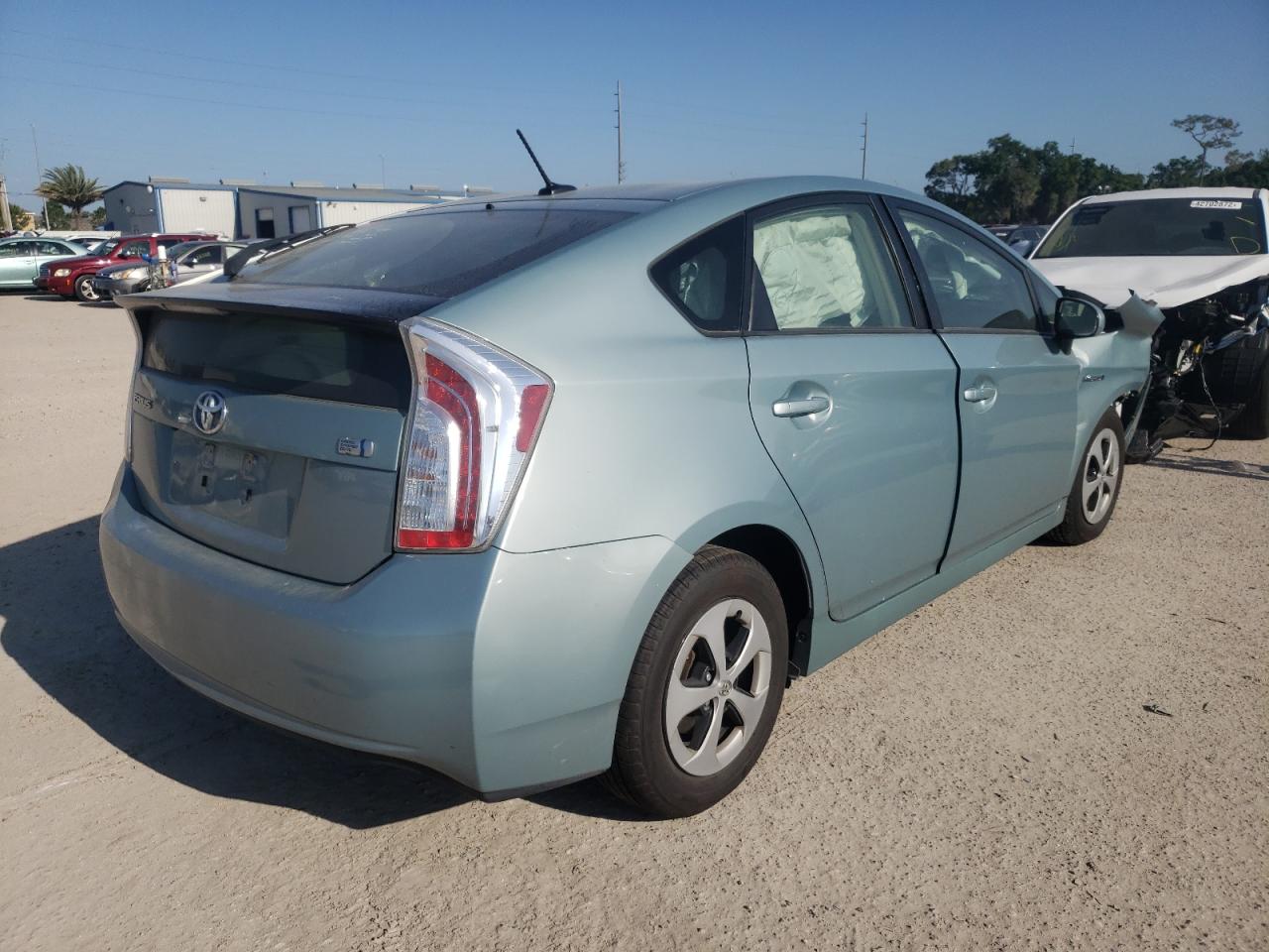 Photo 4 from auction – 2014 TOYOTA PRIUS with VIN JTDKN3DU4E1826408