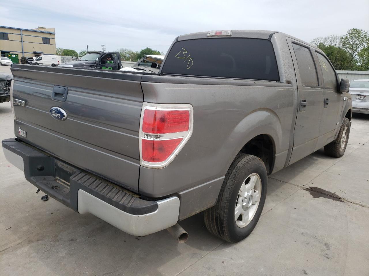 Photo 4 from auction – 2011 FORD F150 SUPER with VIN 1FTFW1CT0BFA60042