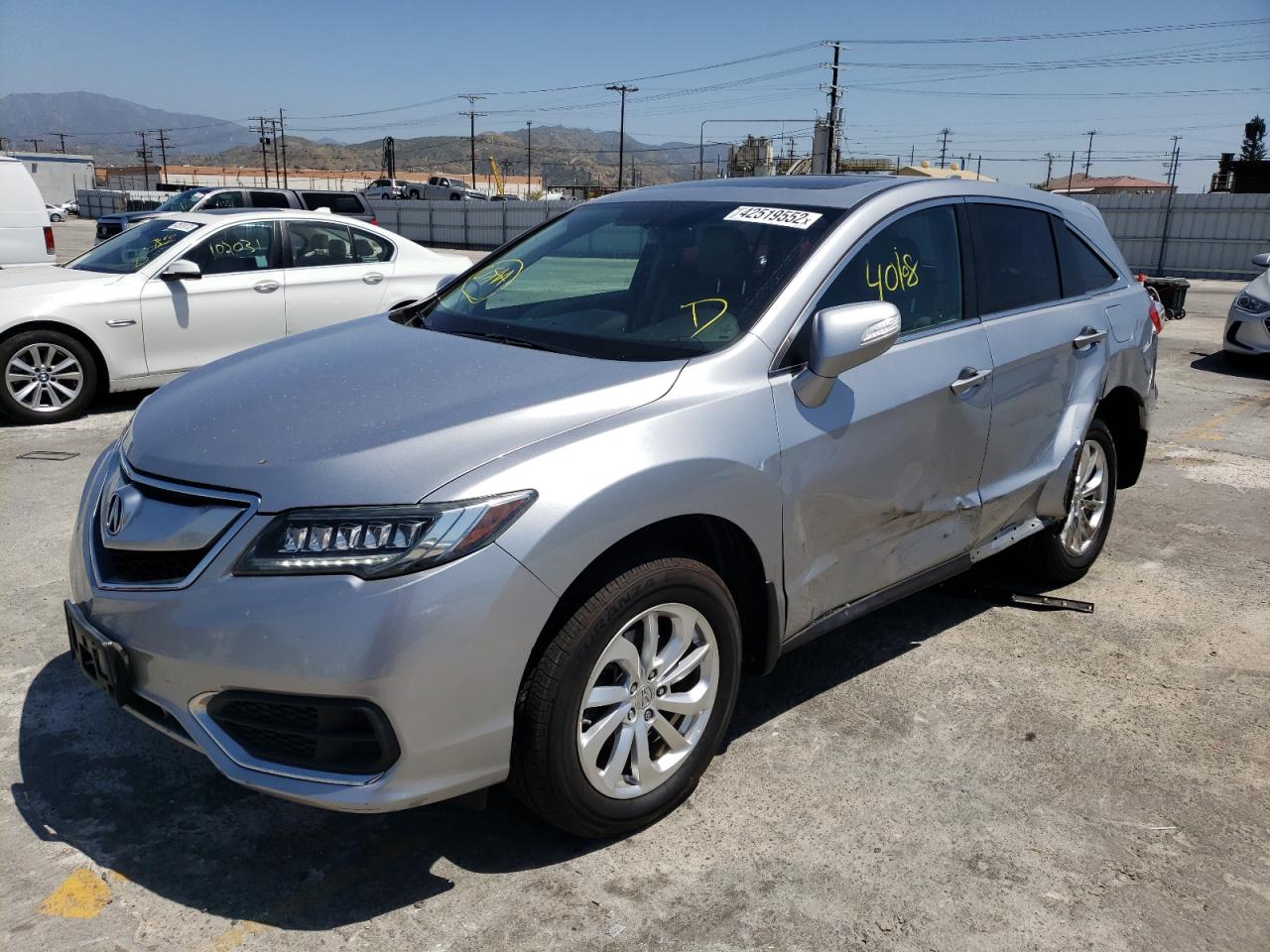 Photo 2 from auction – 2017 ACURA RDX with VIN 5J8TB3H32HL017207