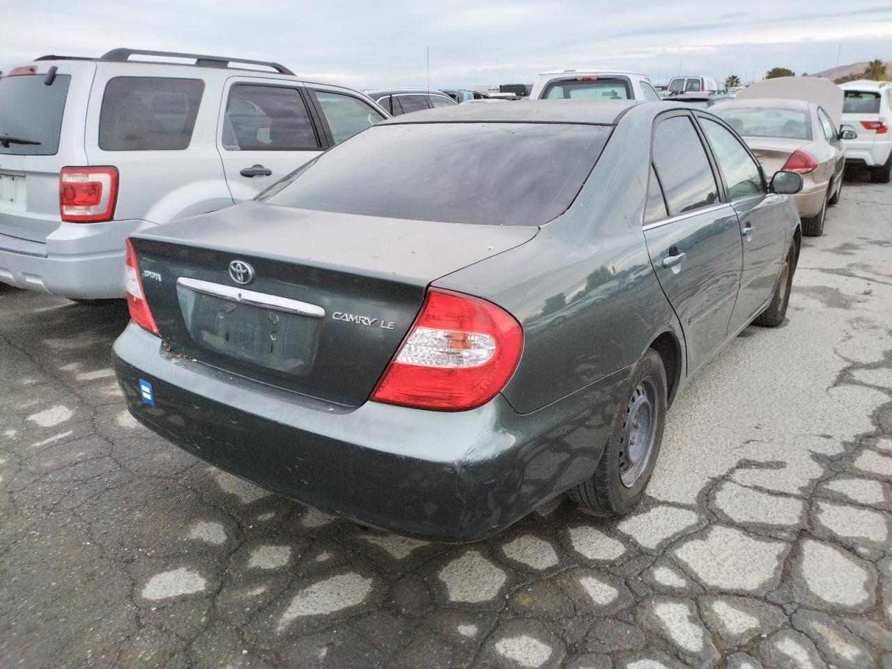 Photo 4 from auction – 2002 TOYOTA CAMRY LE with VIN JTDBE32K220024586
