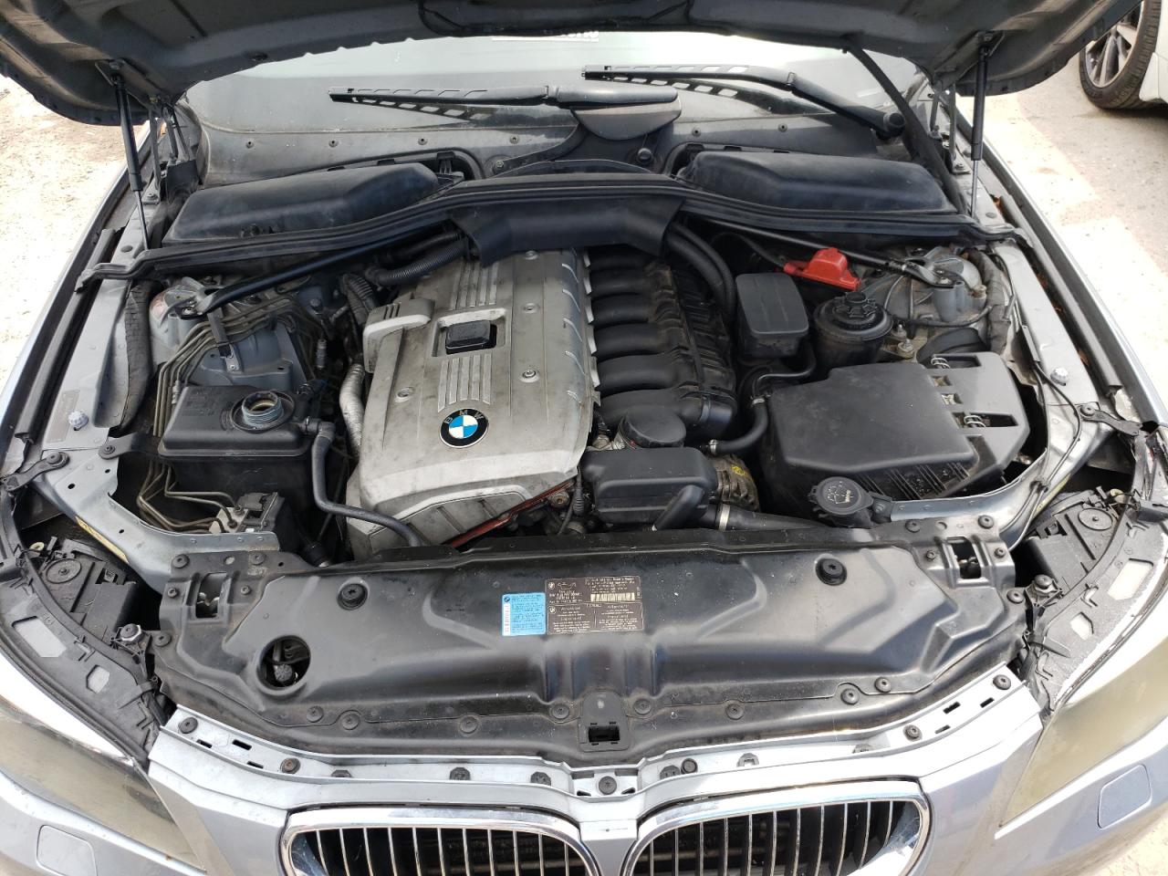 Photo 7 from auction – 2007 BMW 530 I with VIN WBANE73567CM54329