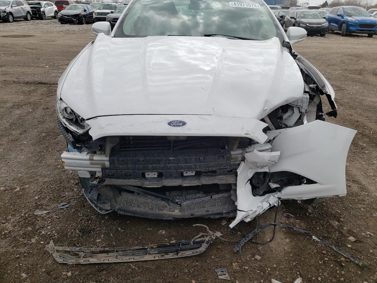 Photo 9 from auction – 2015 FORD FUSION SE with VIN 3FA6P0H76FR163564
