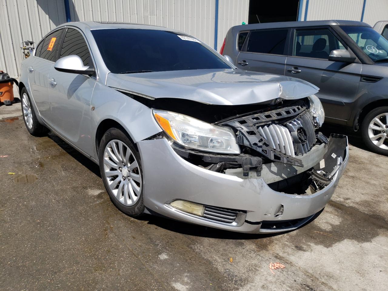 BUICK REGAL CXL 2011 with VIN W04GW5EV2B1122574 - Photo from auction