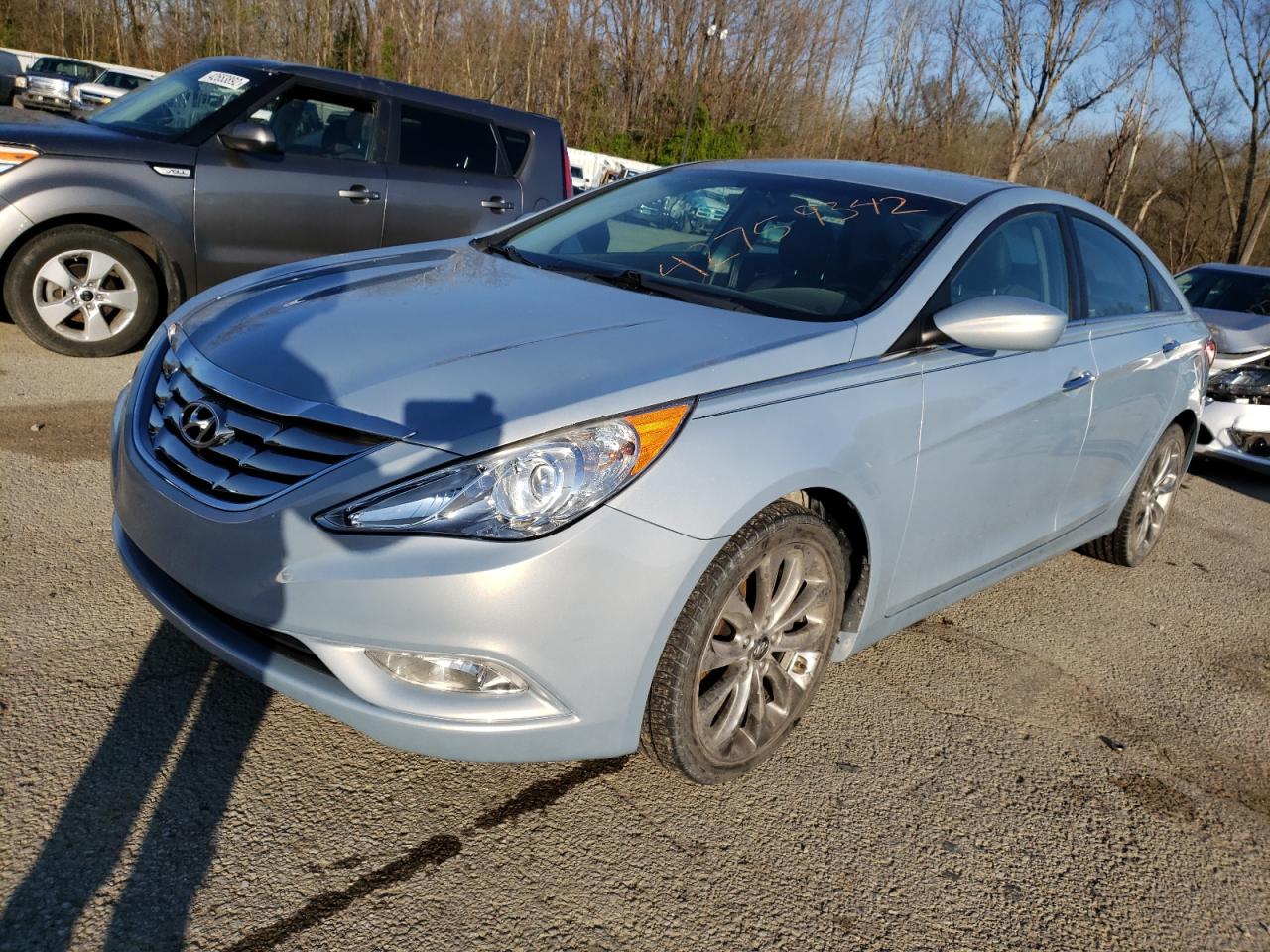 Photo 2 from auction – 2012 HYUNDAI SONATA SE with VIN 5NPEC4AC4CH371683