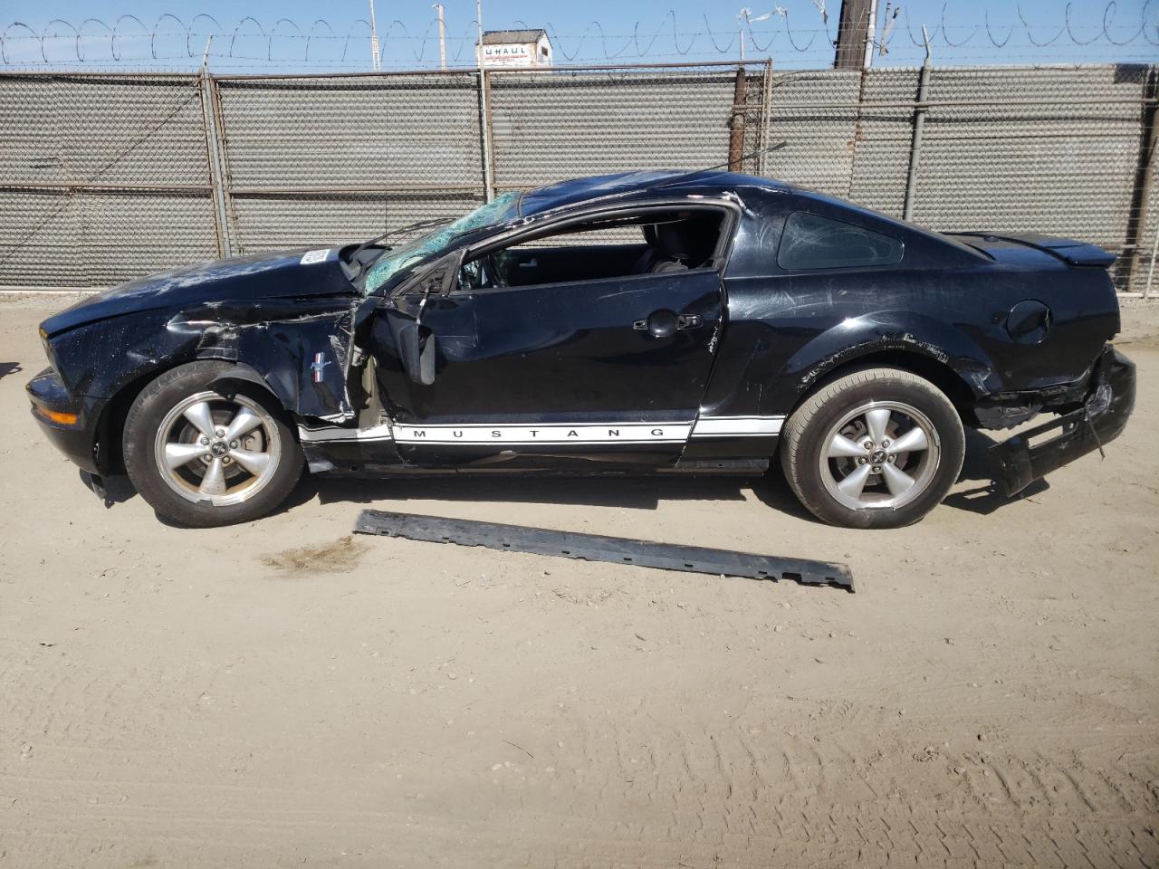 Photo 9 from auction – 2007 FORD MUSTANG with VIN 1ZVHT80N575251188