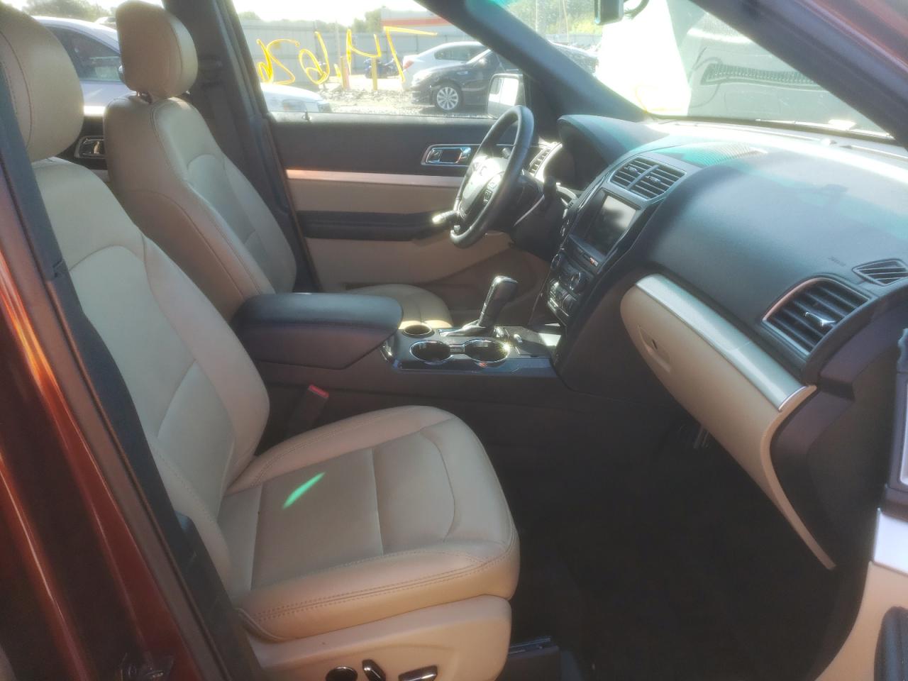Photo 5 from auction – 2016 FORD EXPLORER X with VIN 1FM5K7D83GGC54808