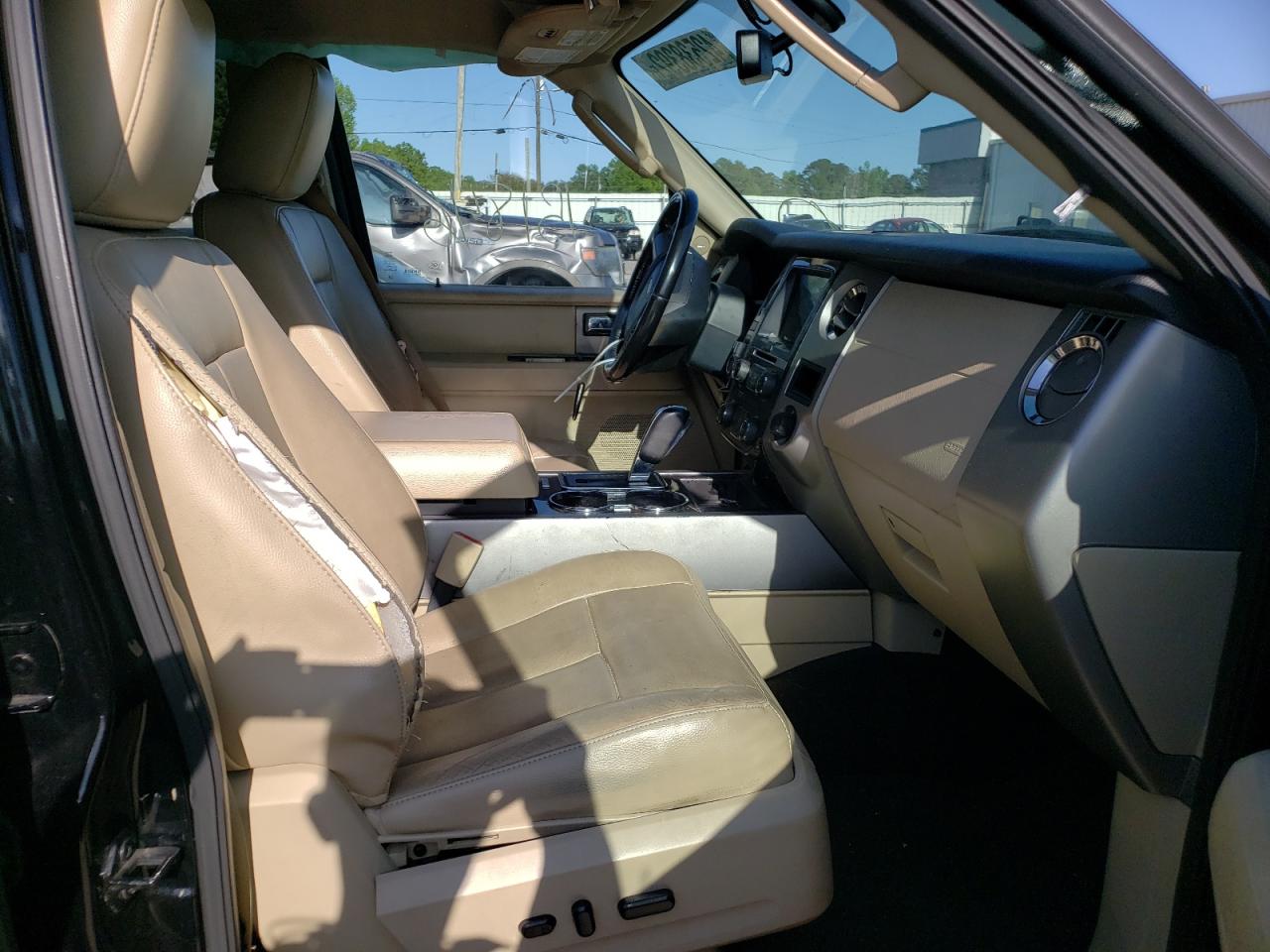 Photo 5 from auction – 2016 FORD EXPEDITION with VIN 1FMJU1KT9GEF31616