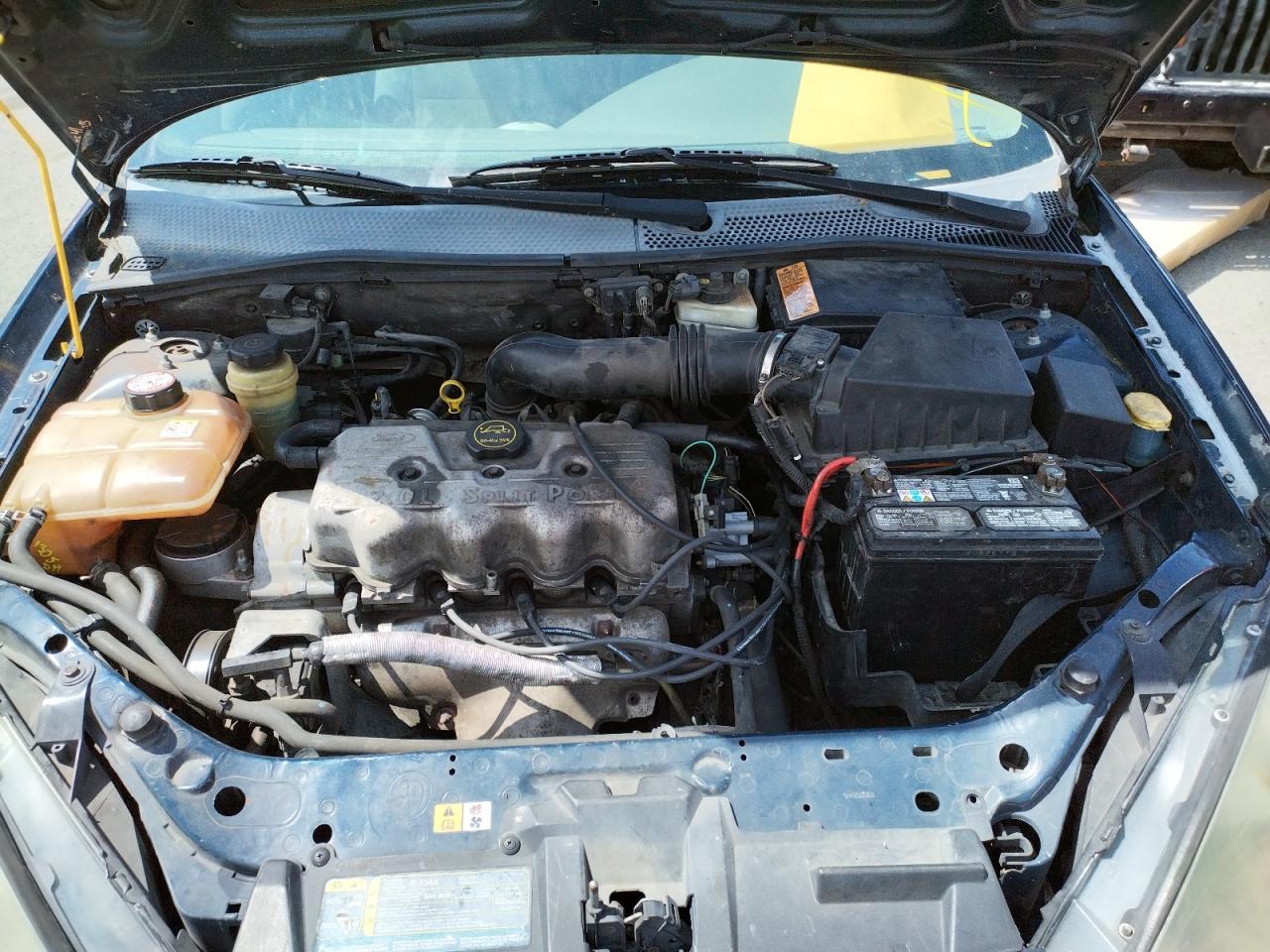 Photo 7 from auction – 2004 FORD FOCUS with VIN 1FAFP33P84W154545