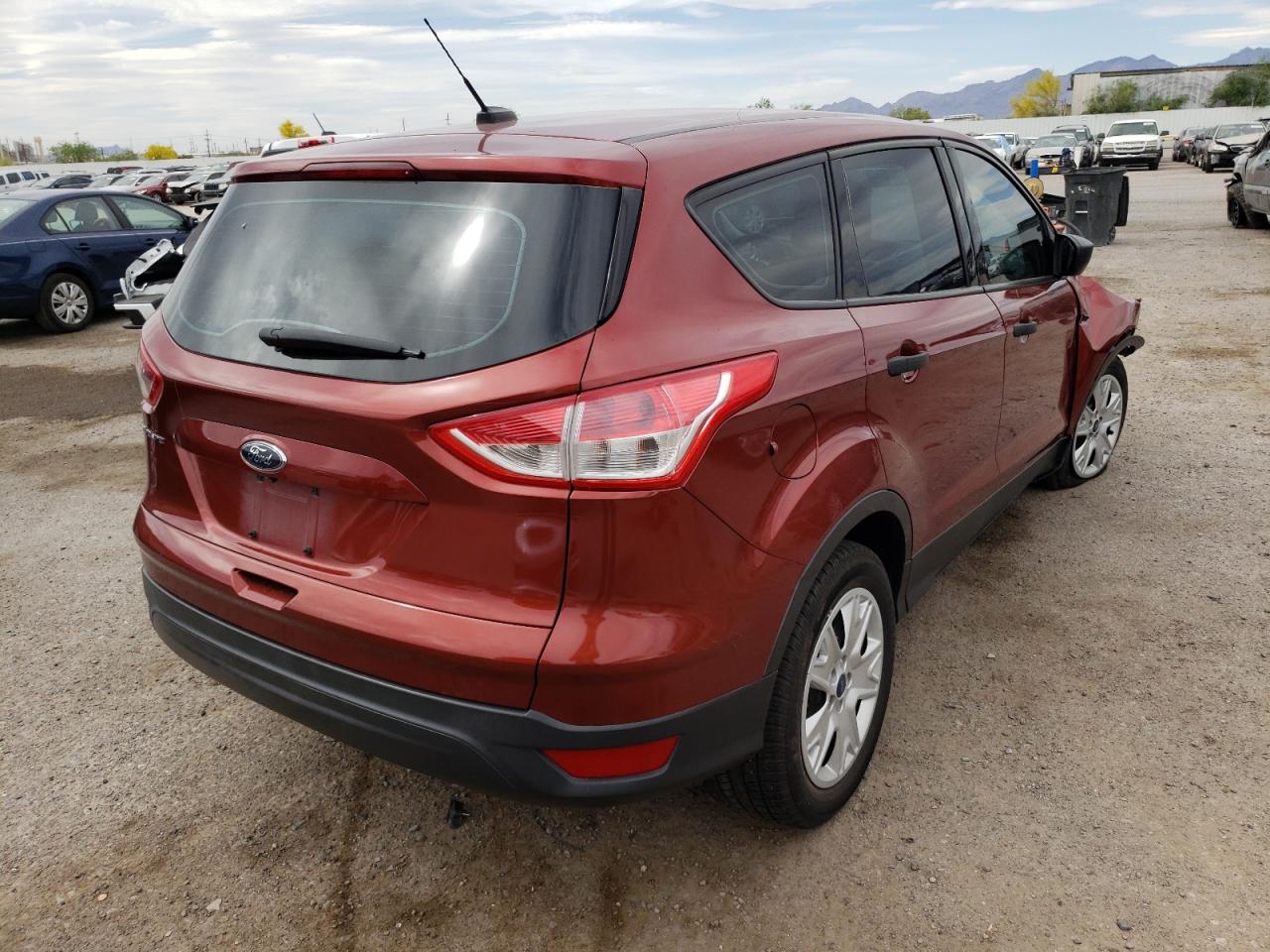 Фото 4 с аукциона – 2015 FORD ESCAPE S с VIN 1FMCU0F71FUB49763