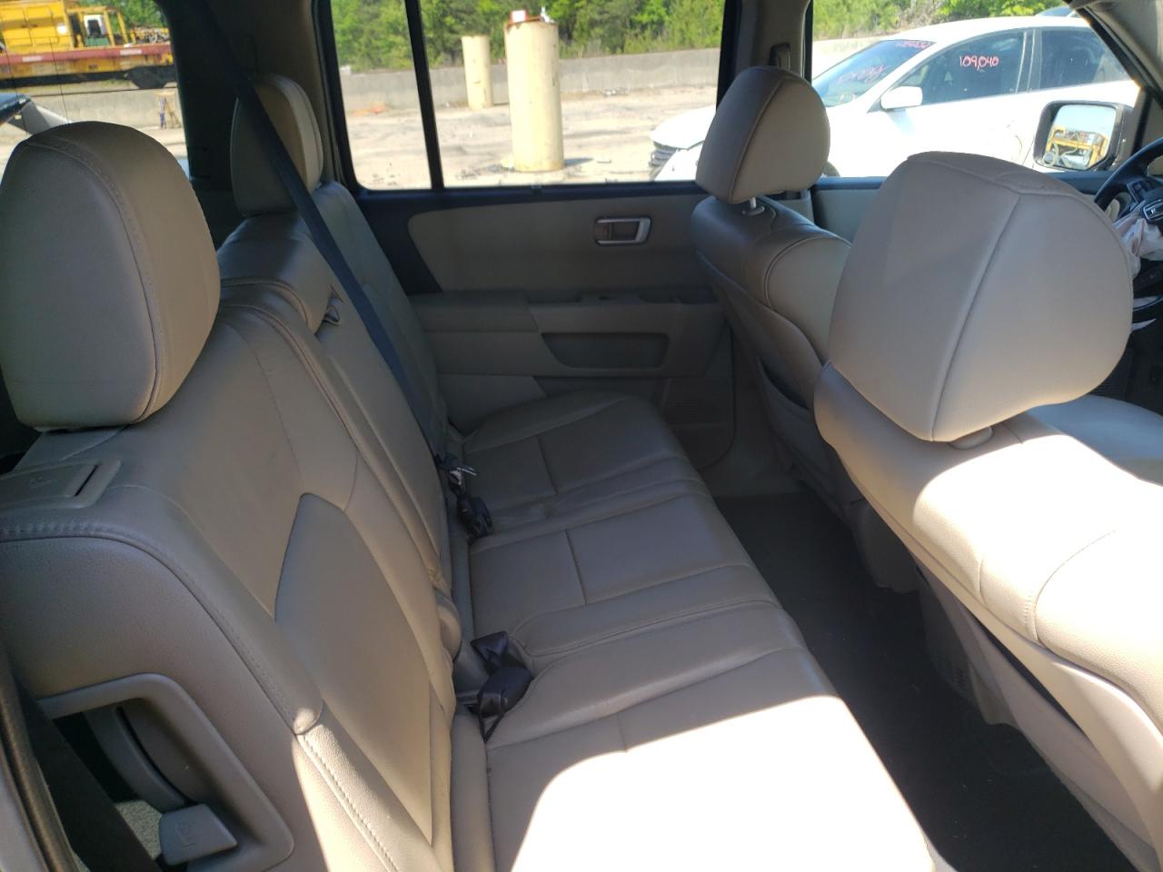 Photo 6 from auction – 2014 HONDA PILOT TOUR with VIN 5FNYF4H97EB052195
