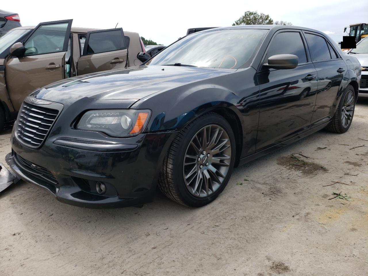 Photo 2 from auction – 2013 CHRYSLER 300C VARVA with VIN 2C3CCADT1DH693553