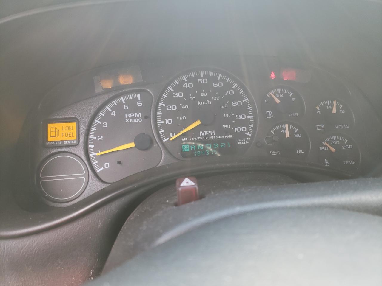 Photo 8 from auction – 2000 CHEVROLET SILVERADO with VIN 2GCEK19T5Y1109413