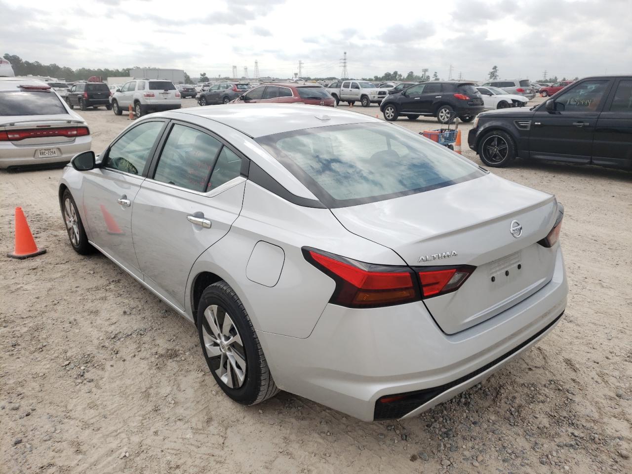 Photo 3 from auction – 2019 NISSAN ALTIMA S with VIN 1N4BL4BVXKN323483