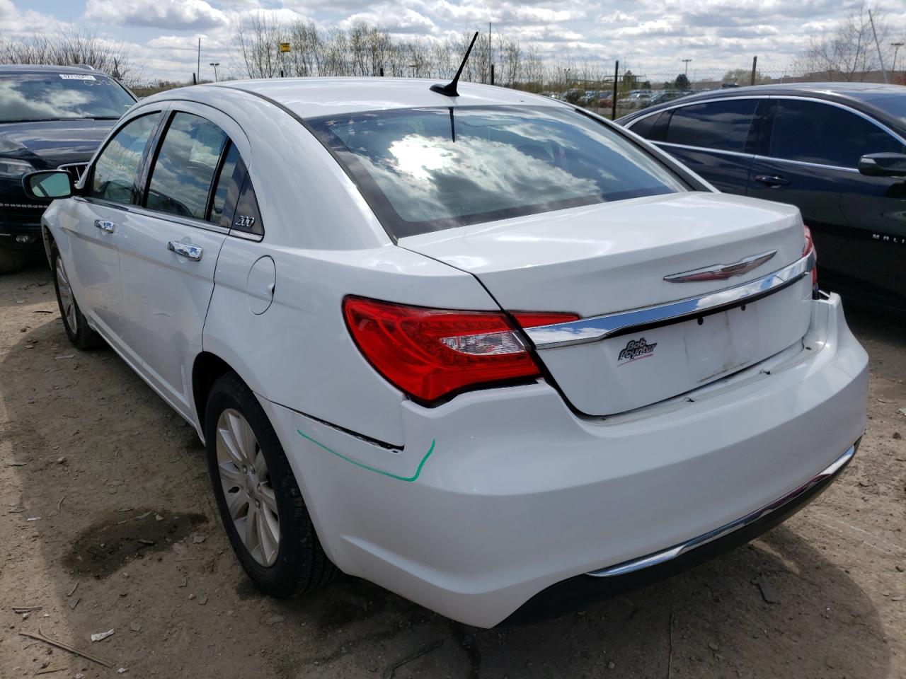 Photo 3 from auction – 2013 CHRYSLER 200 TOURIN with VIN 1C3CCBBB3DN503579