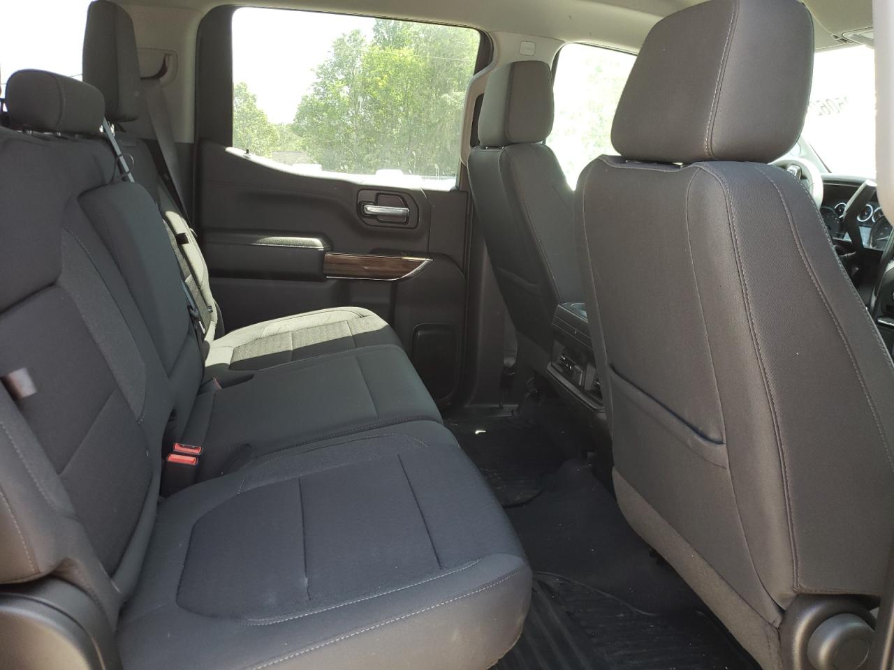 Photo 6 from auction – 2021 CHEVROLET SILVERADO with VIN 1GCPWDED7MZ402387