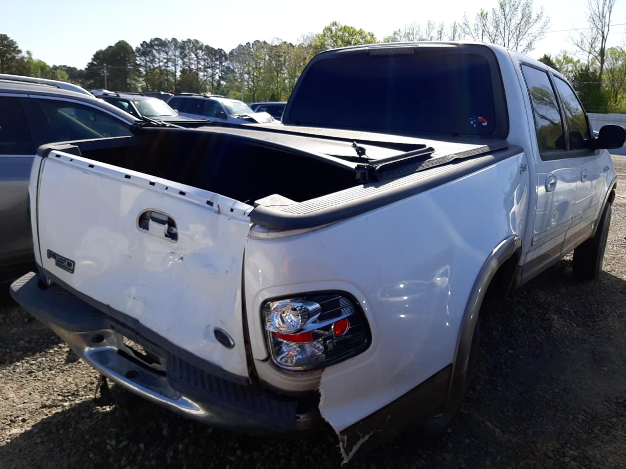 Photo 4 from auction – 2003 FORD F150 with VIN 1FTRW07693KD61770