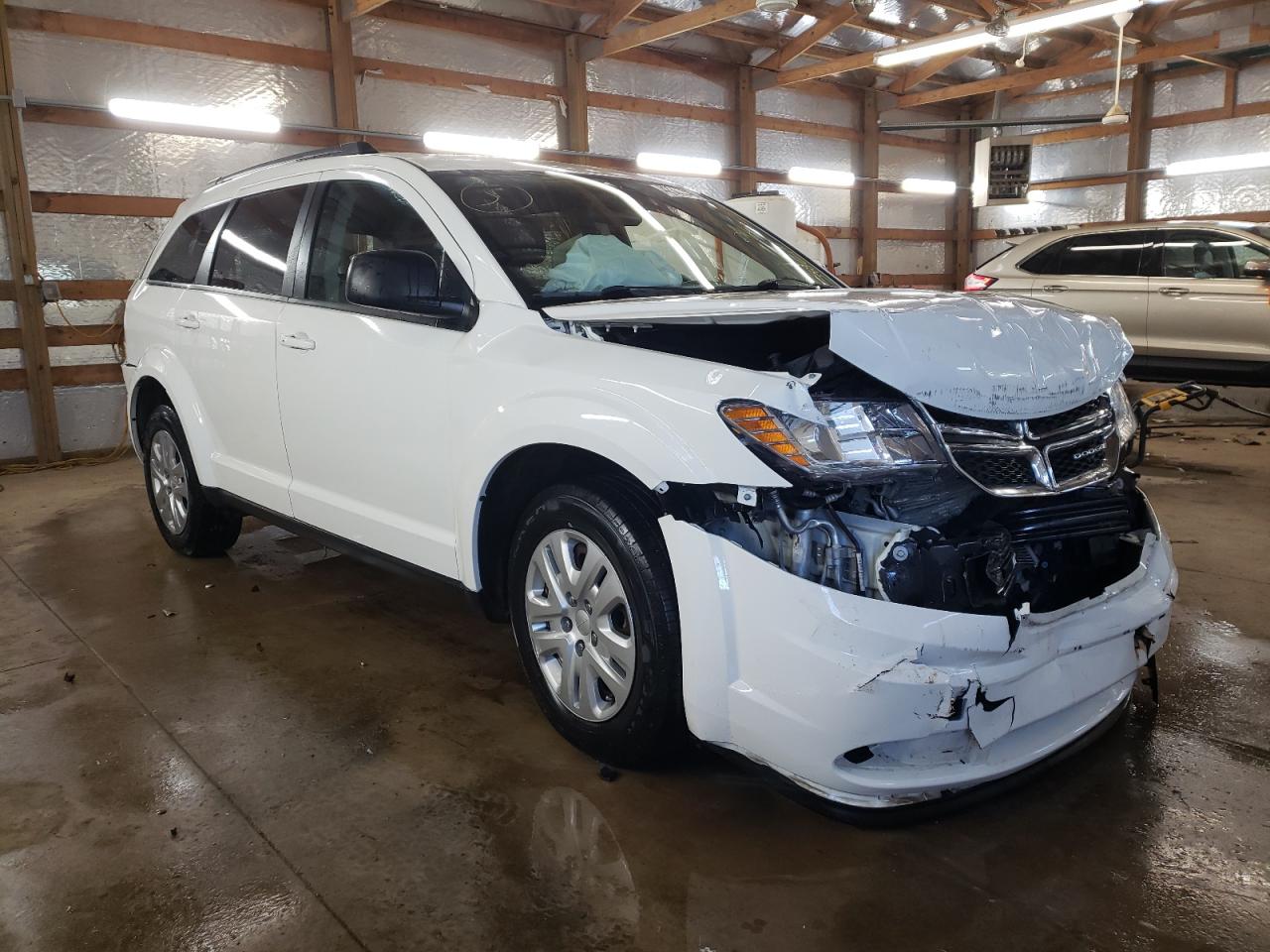 Photo 1 from auction – 2018 DODGE JOURNEY SE with VIN 3C4PDCAB8JT384621