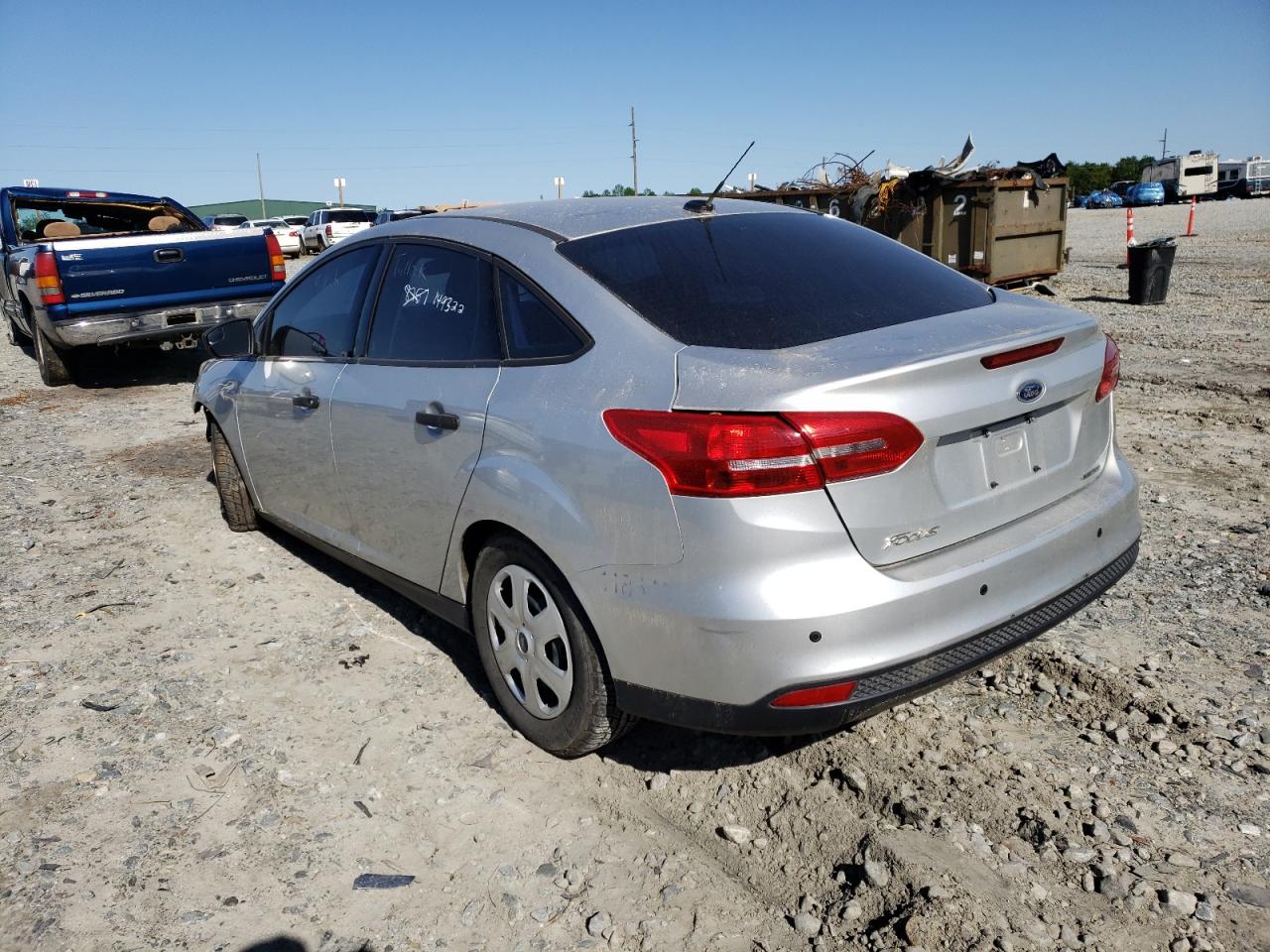 Photo 3 from auction – 2016 FORD FOCUS S with VIN 1FADP3E2XGL352994