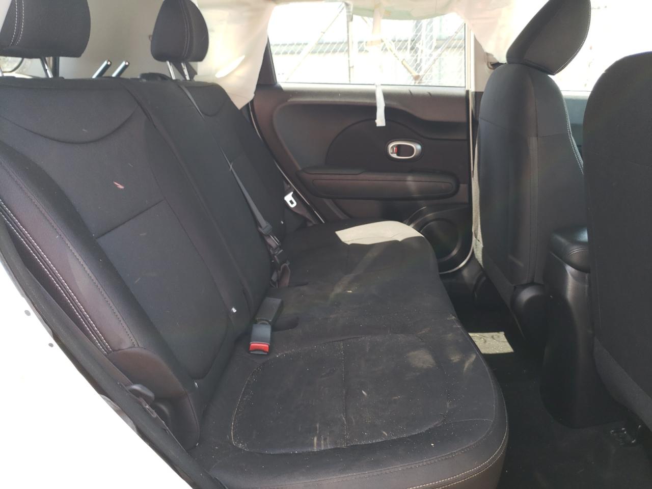 Foto 6 de la subasta – 2015 KIA SOUL con VIN KNDJN2A20F7224922