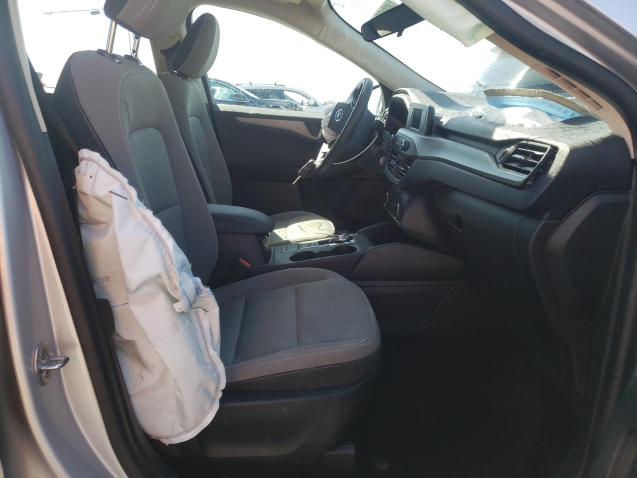 Photo 5 from auction – 2020 FORD ESCAPE S with VIN 1FMCU0F68LUA45824