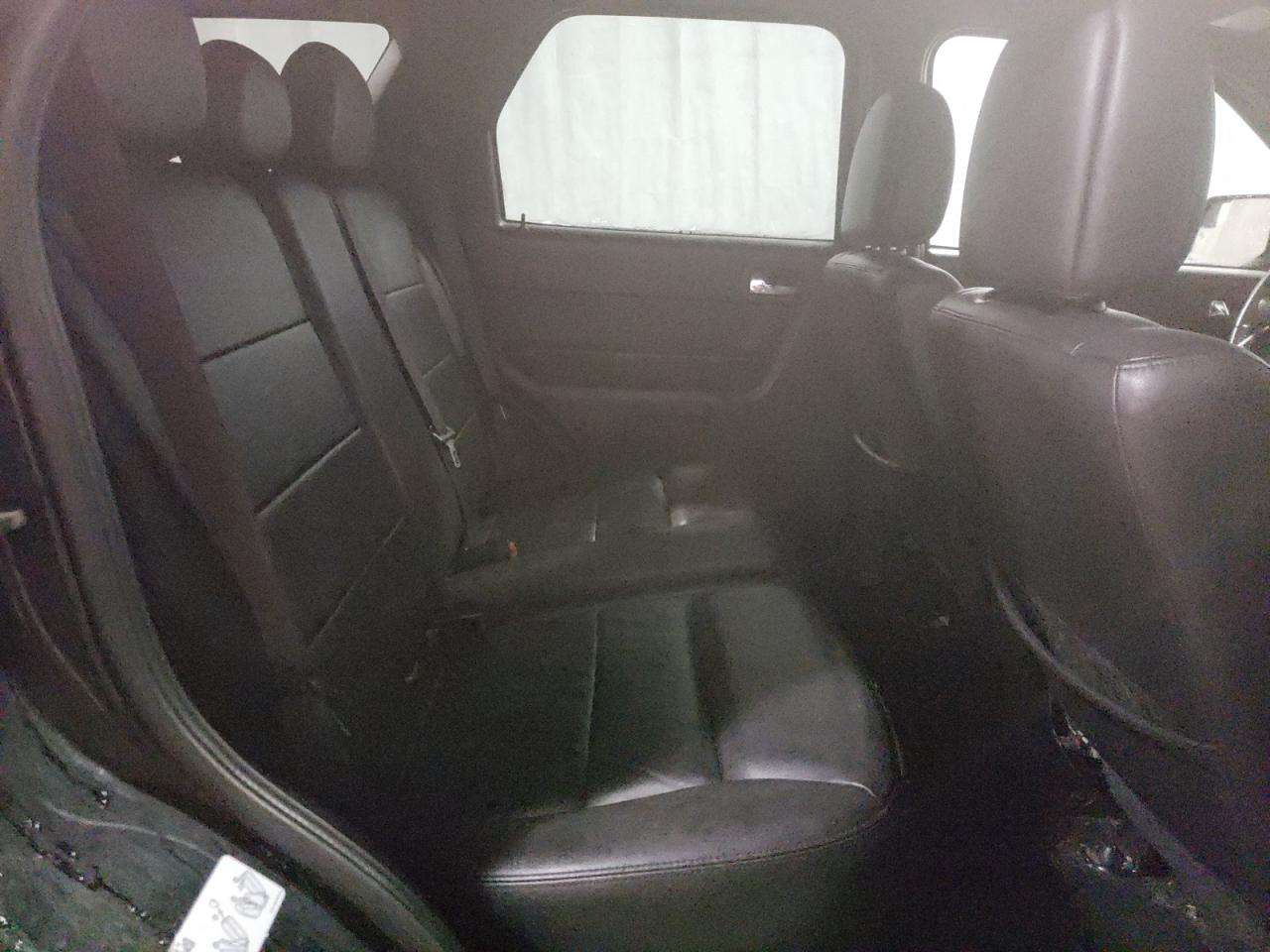 Photo 6 from auction – 2010 FORD ESCAPE LIM with VIN 1FMCU9EG8AKD04643