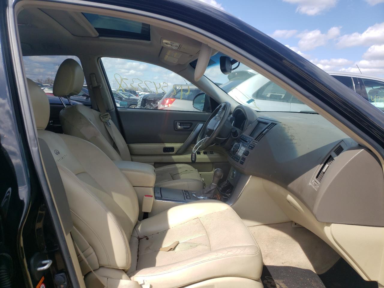 Photo 5 from auction – 2006 INFINITI FX35 with VIN JNRAS08UX6X104047