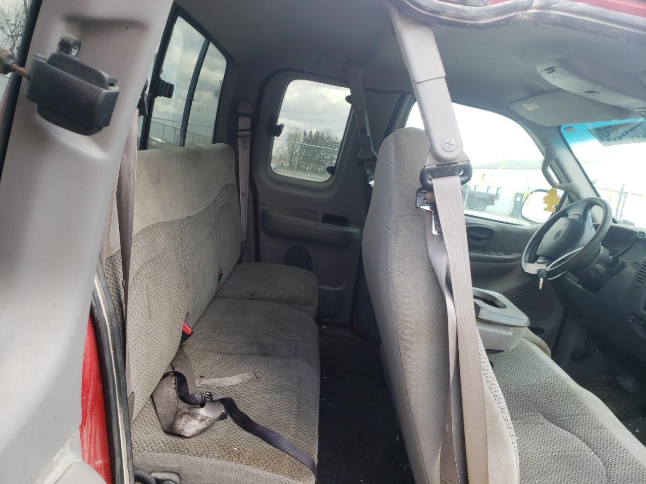 Photo 6 from auction – 2000 FORD F150 with VIN 1FTZX1729YNB85969