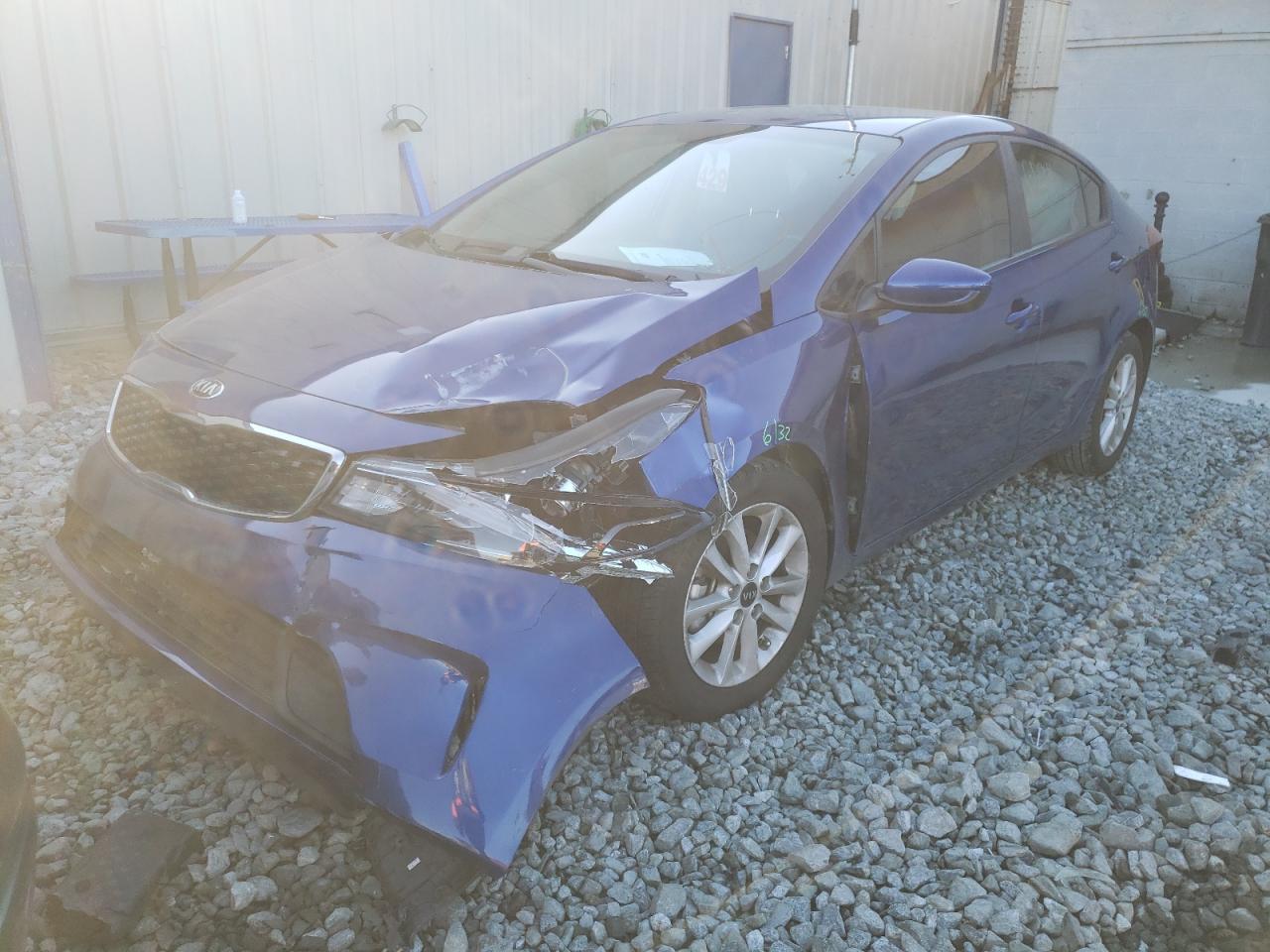Photo 2 from auction – 2017 KIA FORTE LX with VIN 3KPFL4A72HE116162