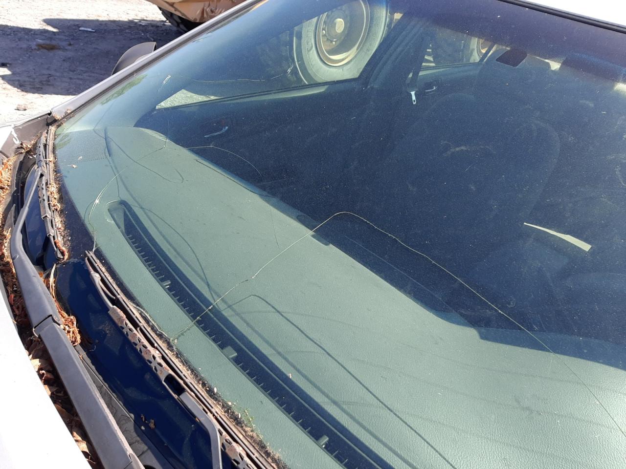 Photo 9 from auction – 2005 TOYOTA CAMRY LE with VIN 4T1BE32K15U435163
