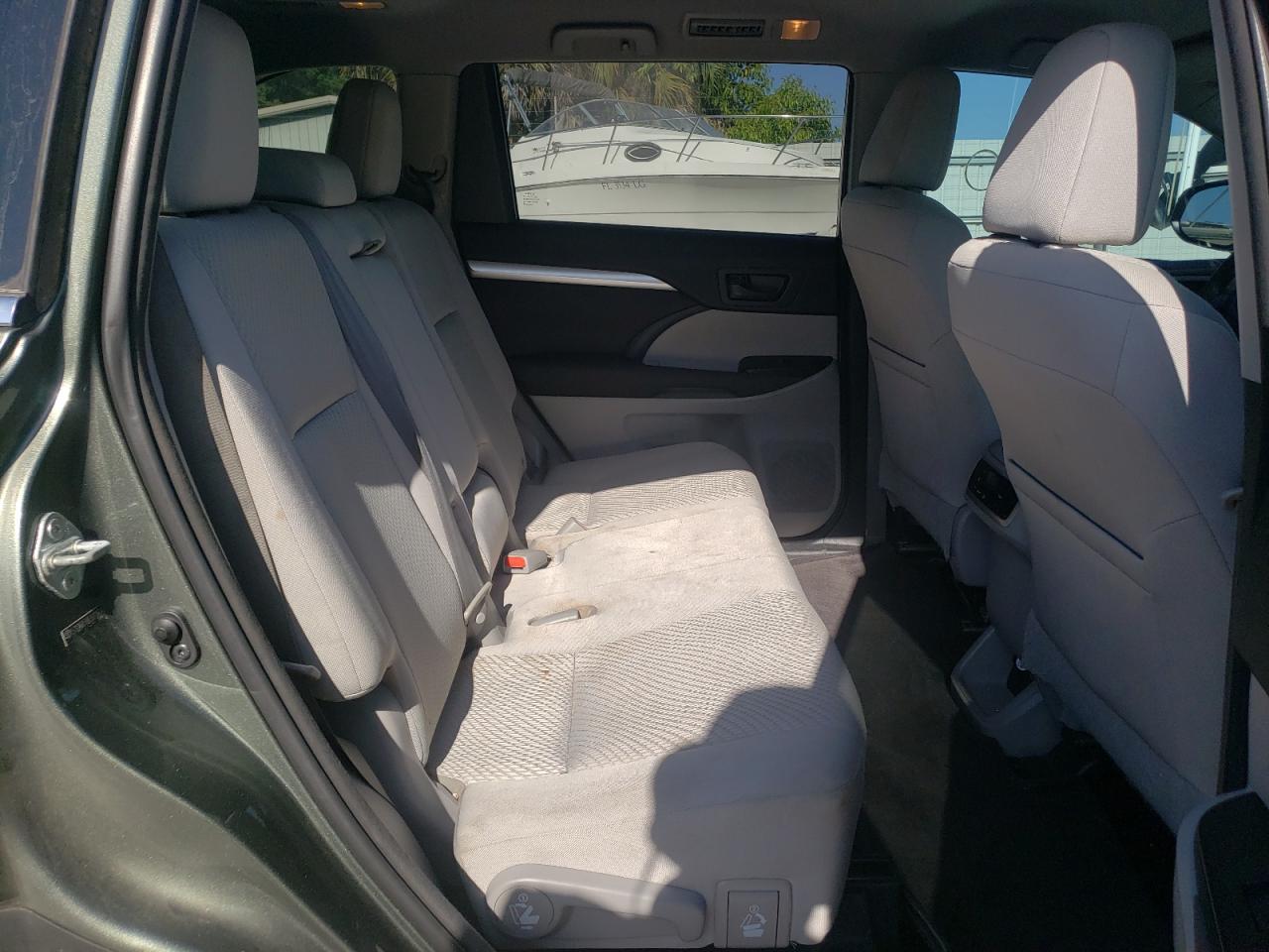 Photo 6 from auction – 2014 TOYOTA HIGHLANDER with VIN 5TDZKRFH8ES011674