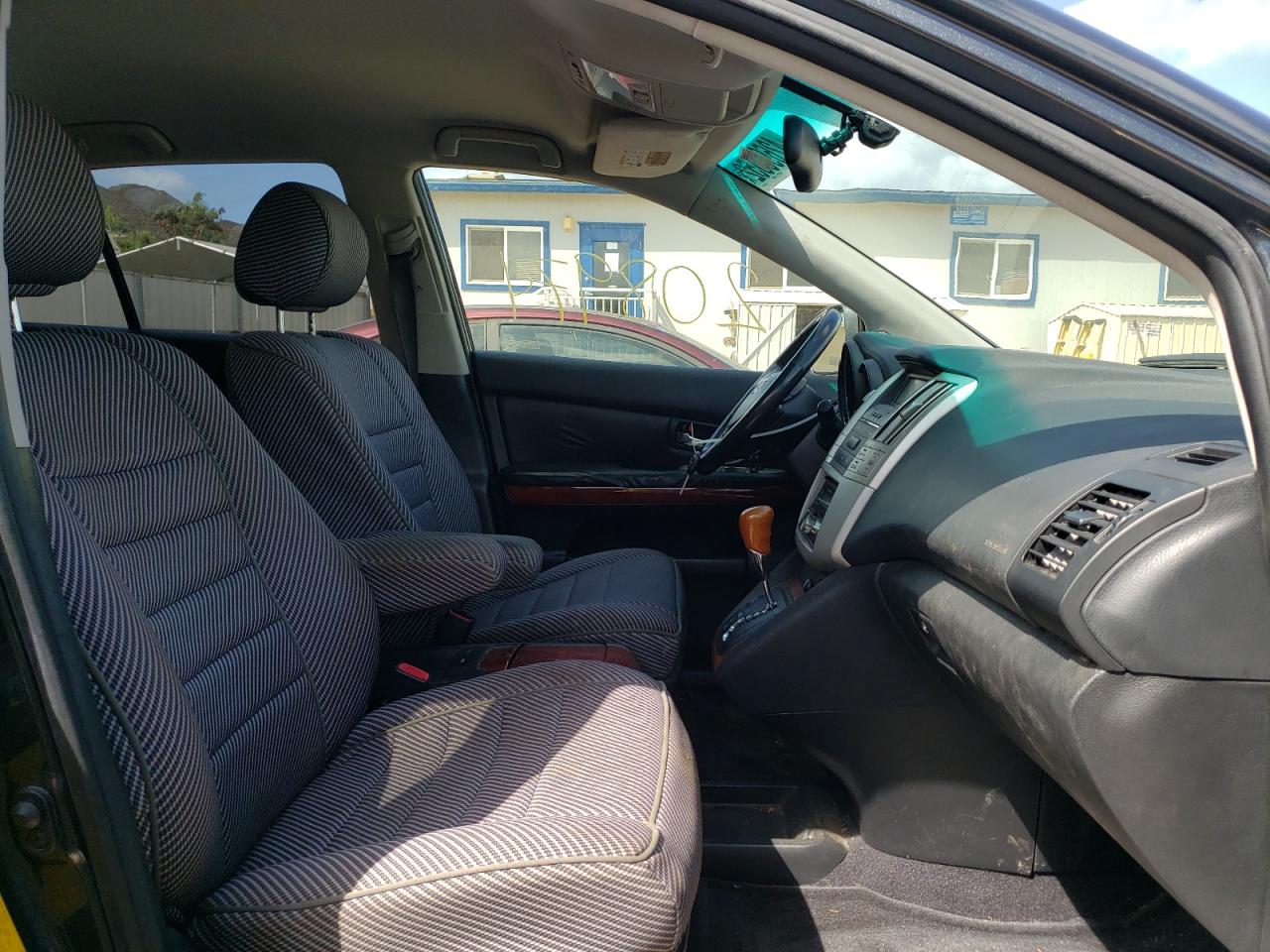 Photo 5 from auction – 2004 LEXUS RX 330 with VIN JTJGA31U640001929