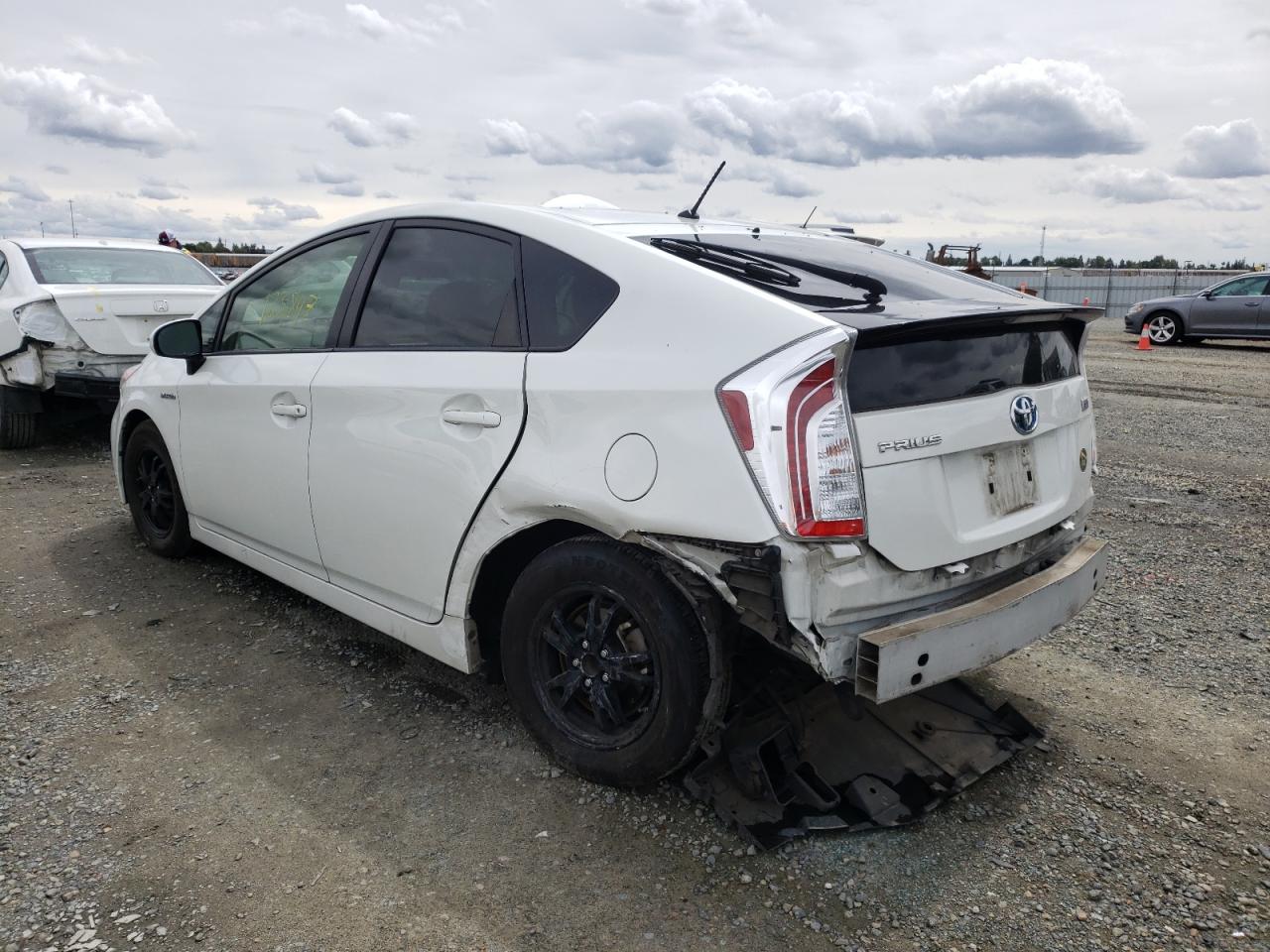 Photo 3 from auction – 2014 TOYOTA PRIUS with VIN JTDKN3DU2E1745391