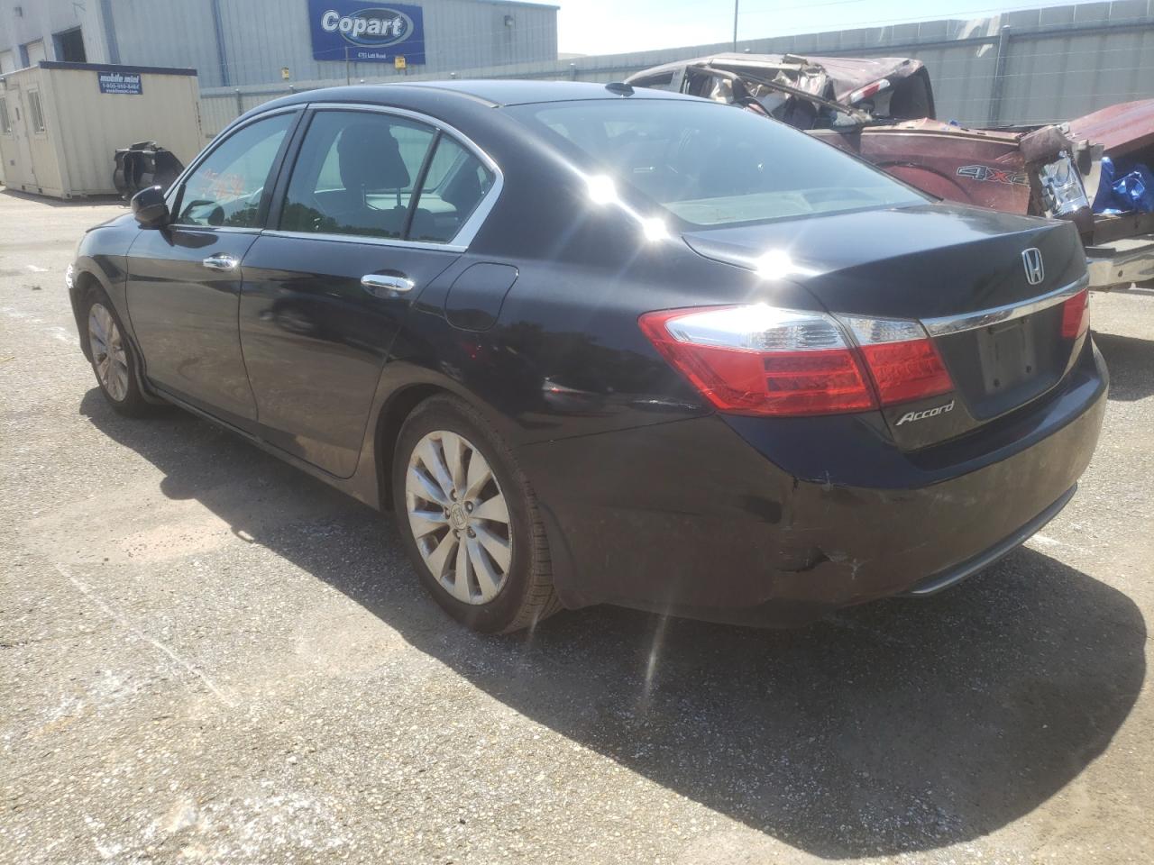 Photo 3 from auction – 2014 HONDA ACCORD EXL with VIN 1HGCR2F88EA029499