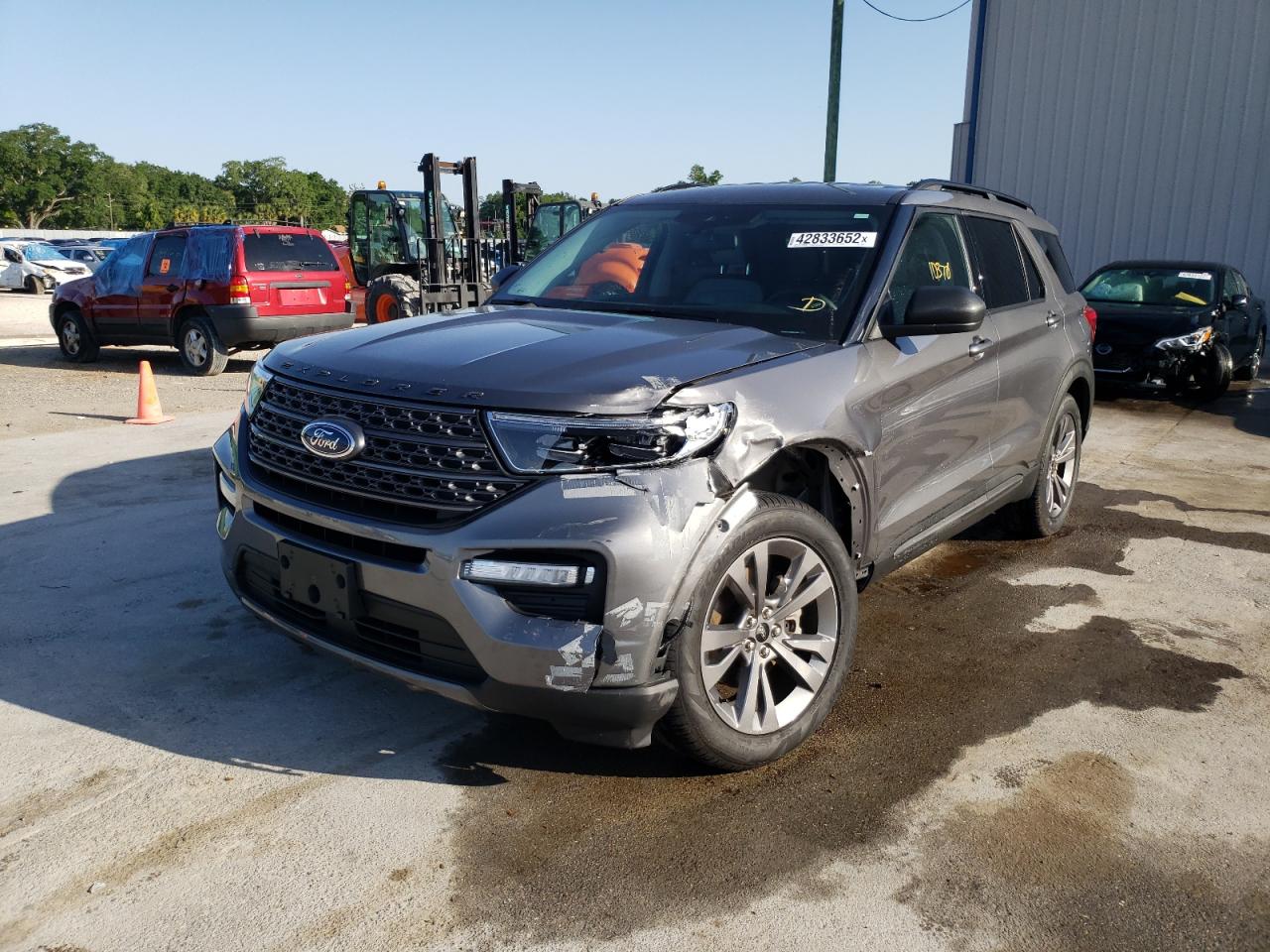 Photo 2 from auction – 2021 FORD EXPLORER X with VIN 1FMSK7DHXMGA78337