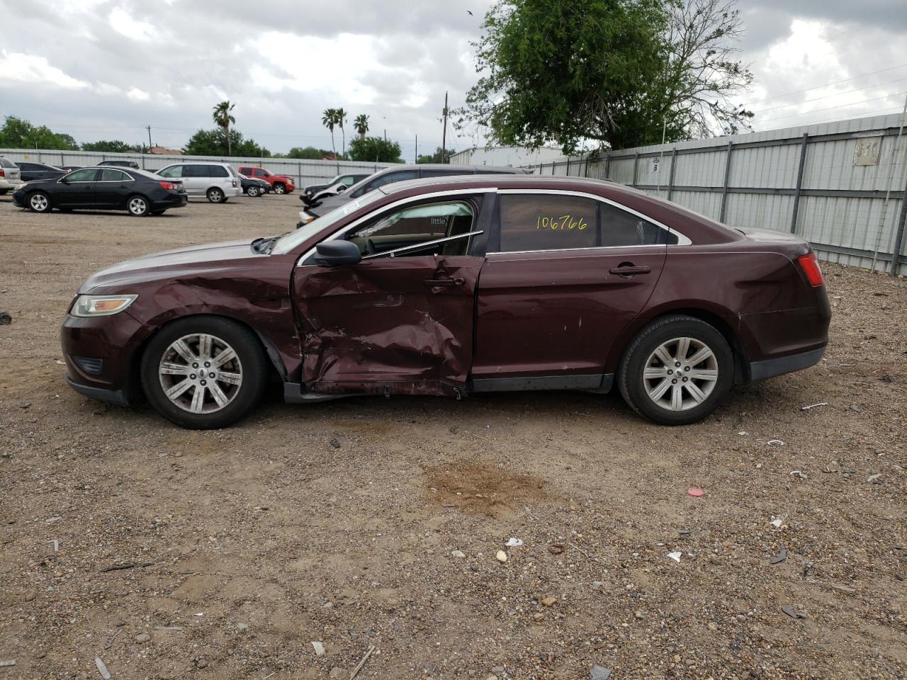 Photo 9 from auction – 2012 FORD TAURUS SE with VIN 1FAHP2DW8CG134703