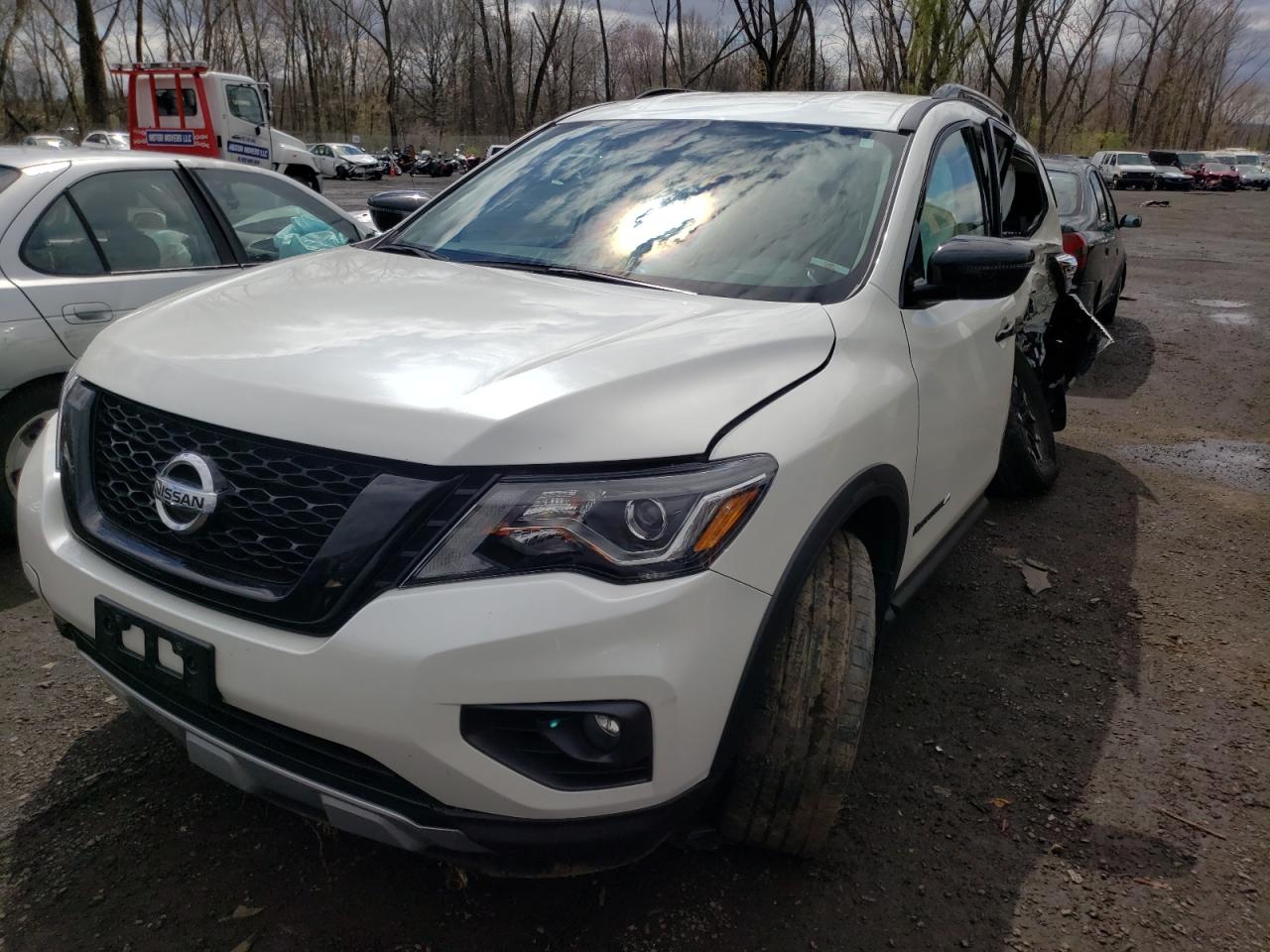 Photo 2 from auction – 2020 NISSAN PATHFINDER with VIN 5N1DR2BM5LC606489