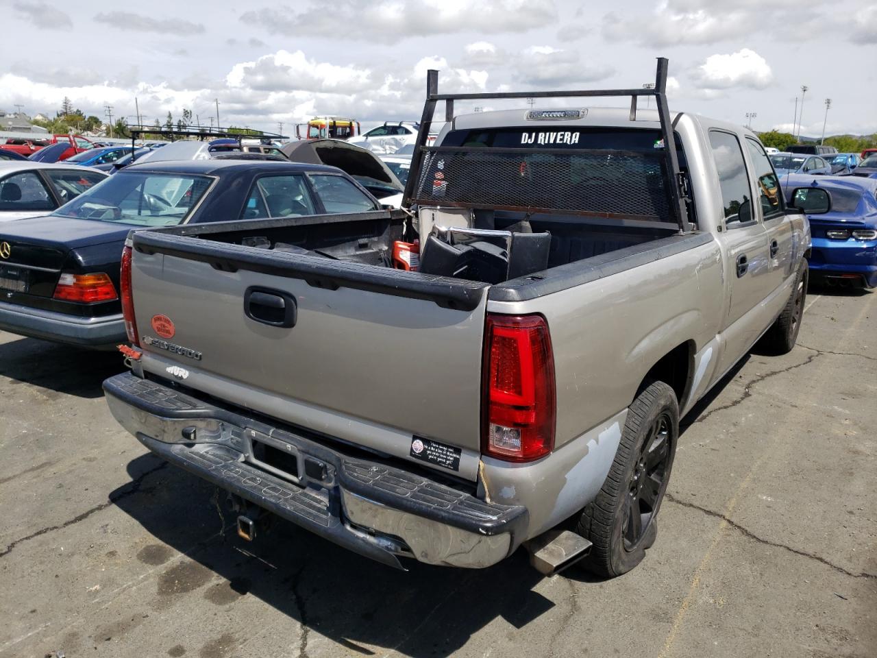 Photo 16 from auction – 2006 CHEVROLET SILVERADO with VIN 2GCEC13Z661352882