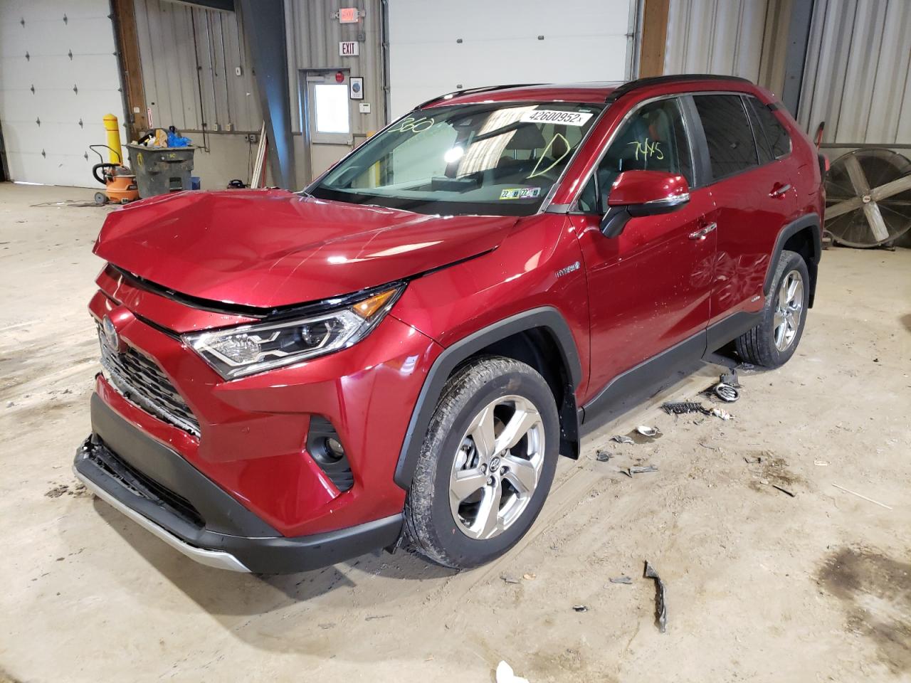 Photo 2 from auction – 2020 TOYOTA RAV4 LIMIT with VIN 4T3D6RFVXLU001213