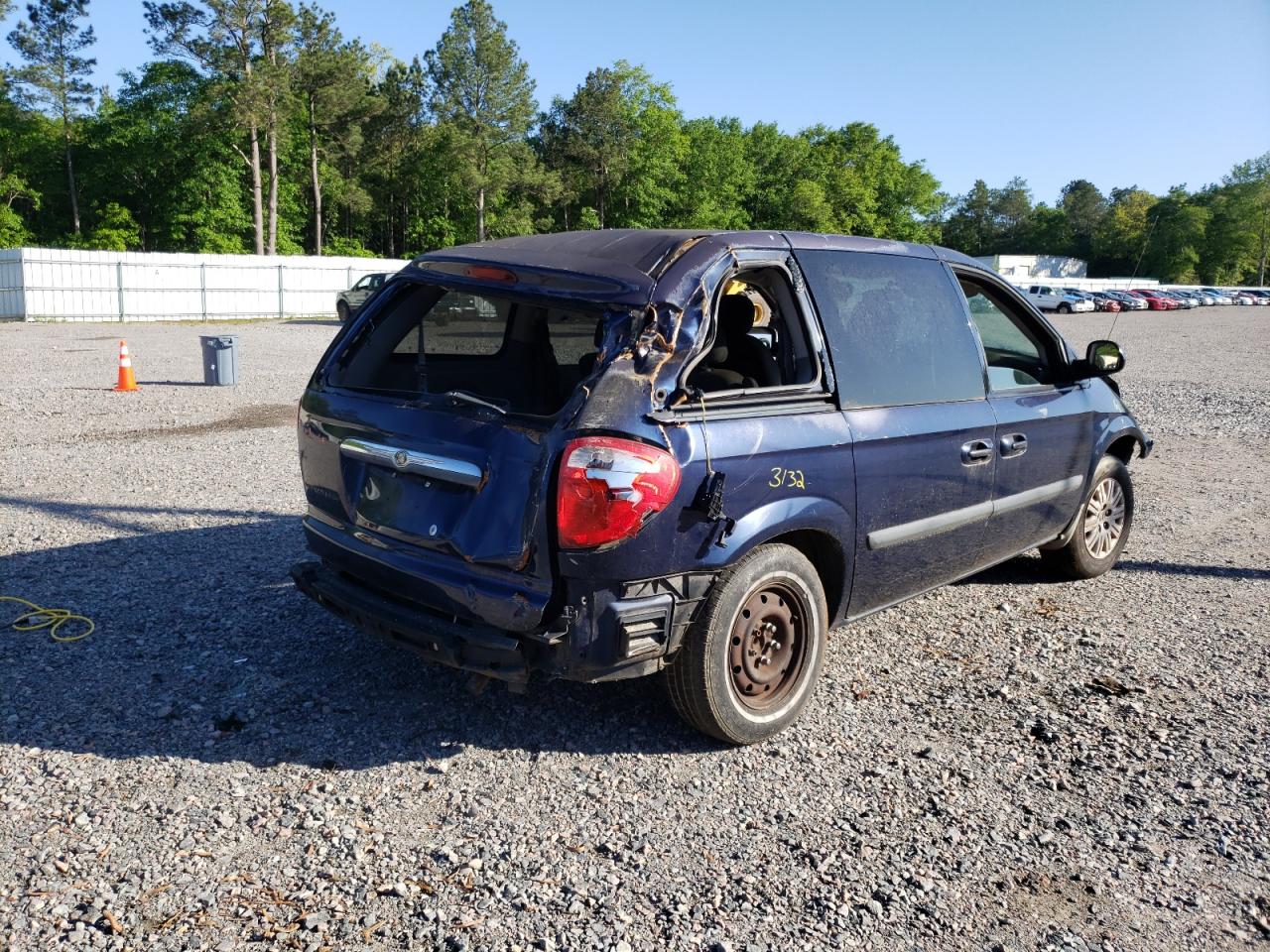 Photo 4 from auction – 2006 CHRYSLER TOWN AND C with VIN 1A4GP45RX6B595049